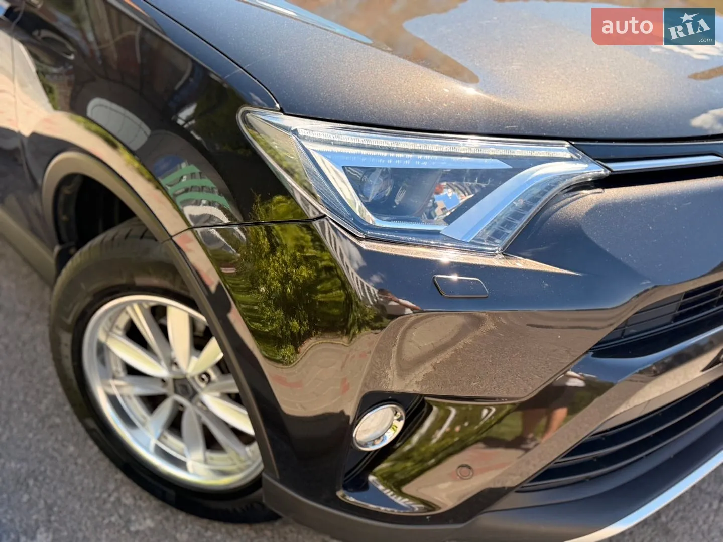 2016 Toyota RAV 4 - мініатюра 12