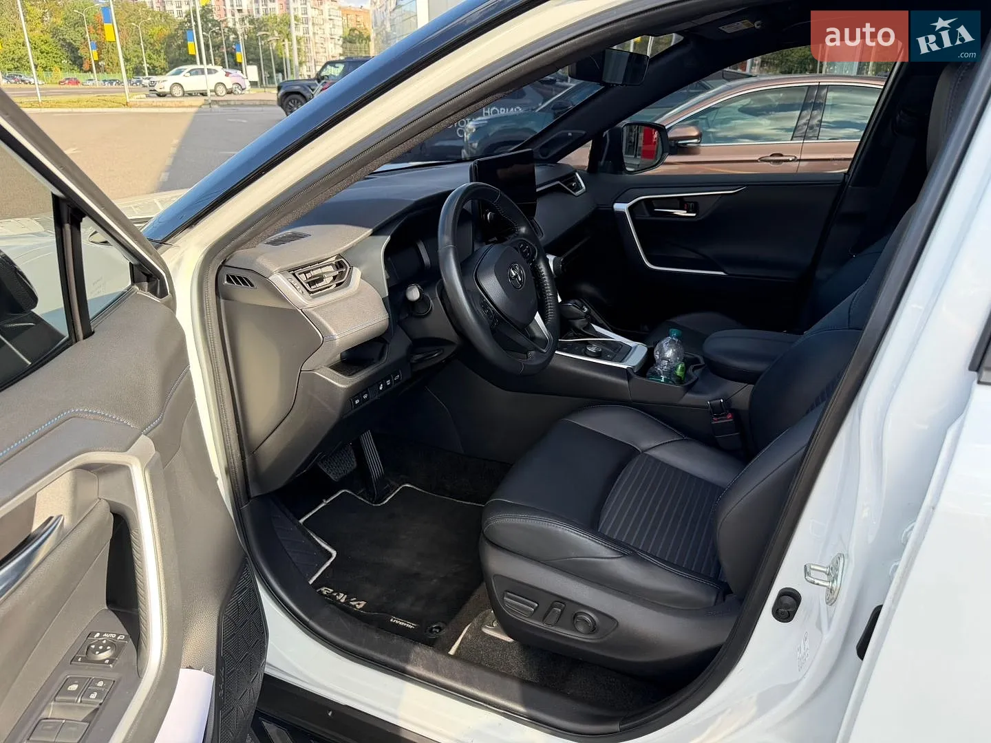 2023 Toyota RAV 4 - мініатюра 3