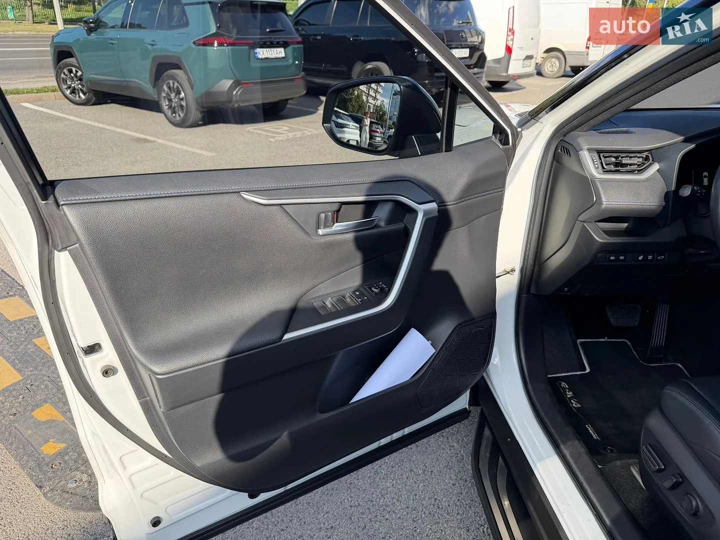2023 Toyota RAV 4 - мініатюра 4