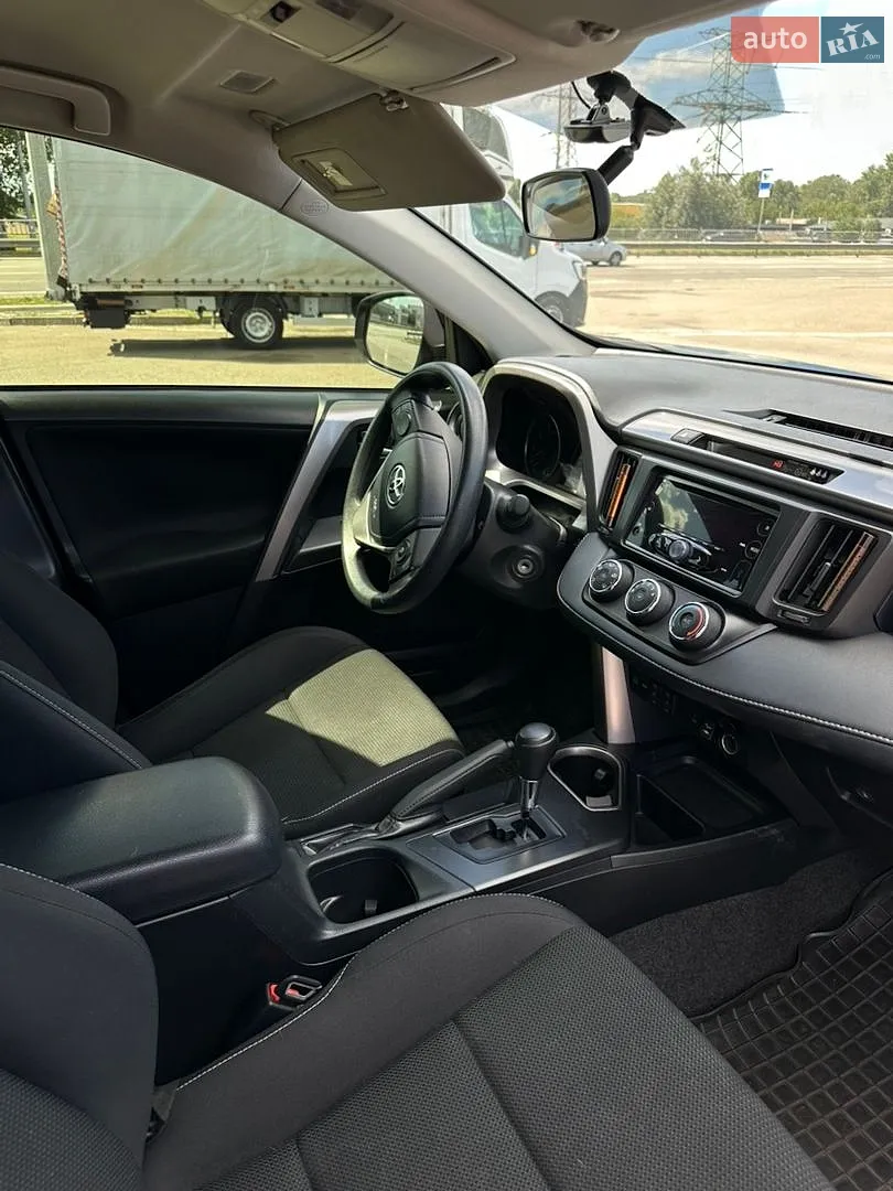 2017 Toyota RAV 4 - мініатюра 10