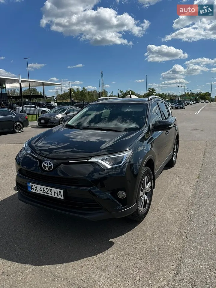 2017 Toyota RAV 4 - мініатюра 9
