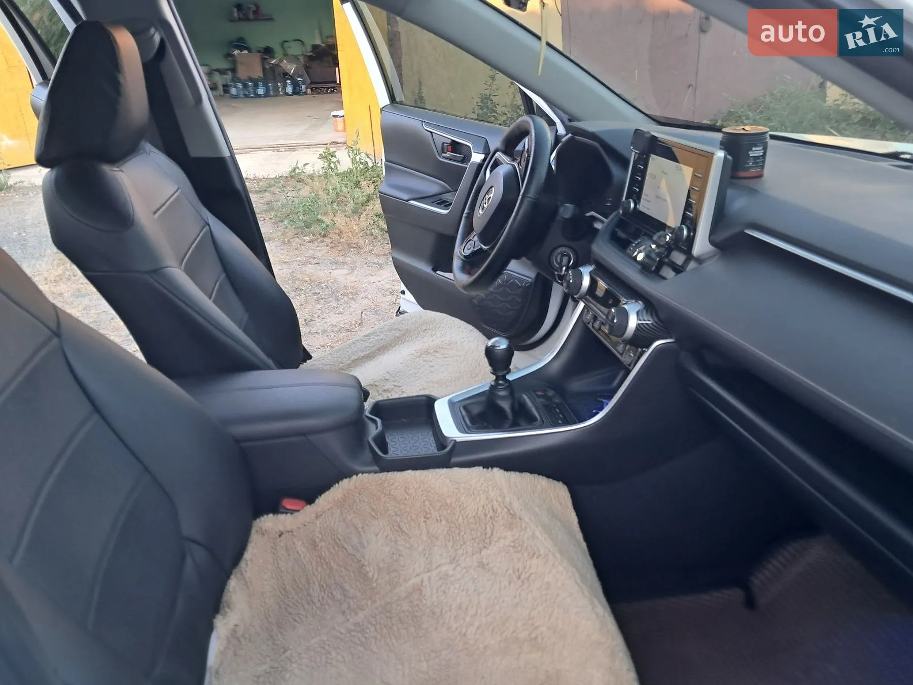 2020 Toyota RAV 4 - мініатюра 11