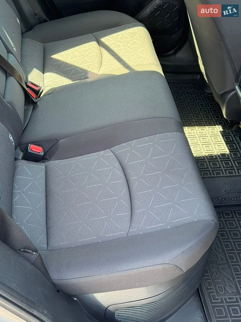 2023 Toyota RAV 4 - мініатюра 18