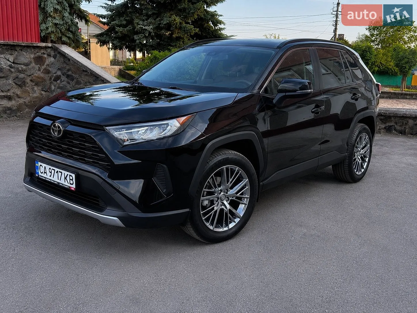 2019 Toyota RAV 4 - фото 1