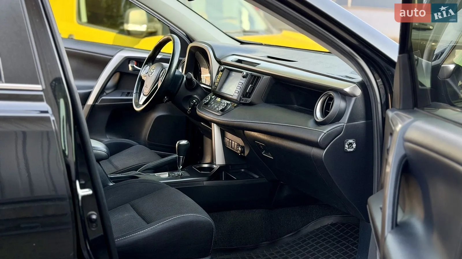 2017 Toyota RAV 4 - мініатюра 19
