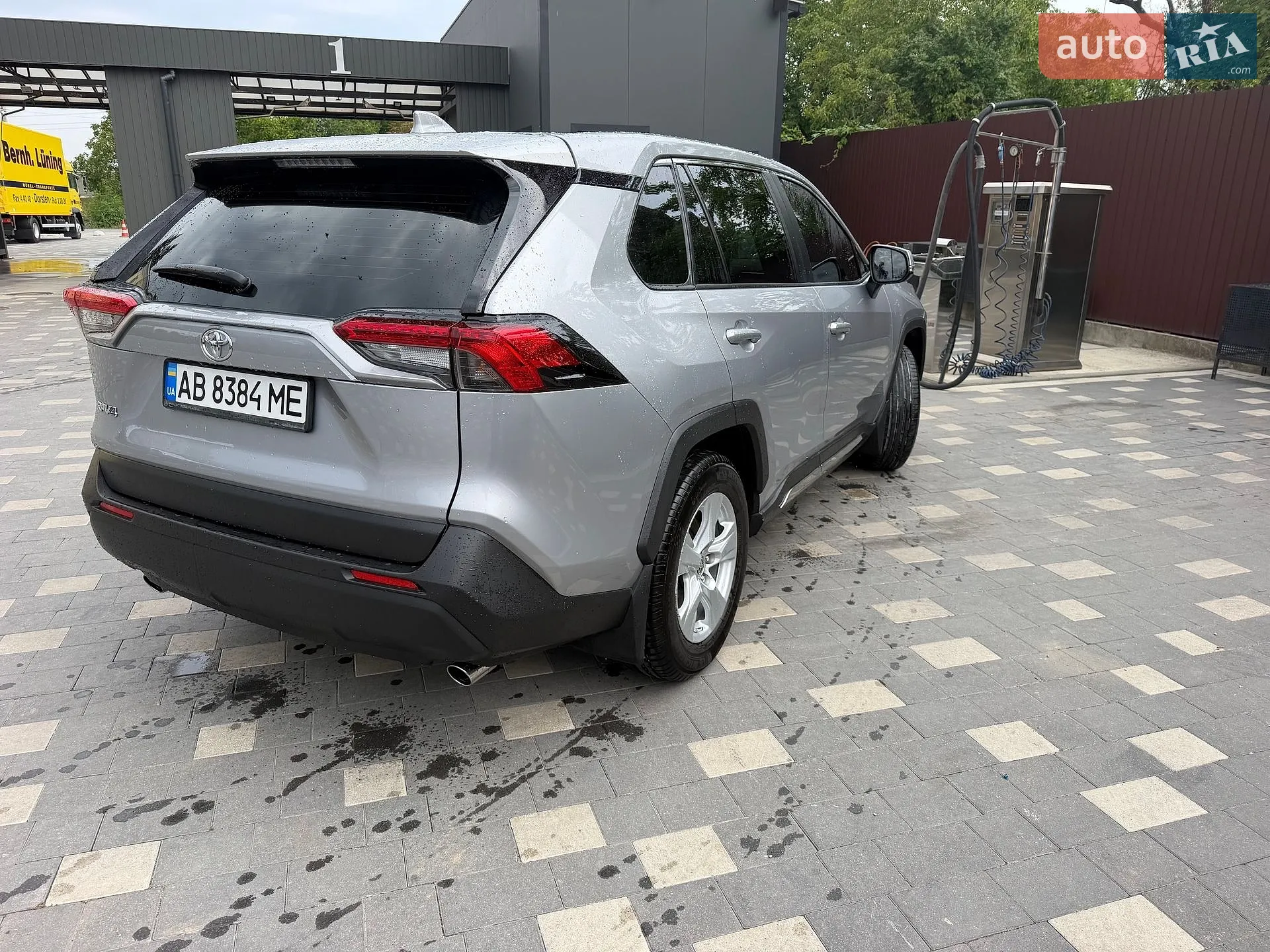 2021 Toyota RAV 4 - мініатюра 9
