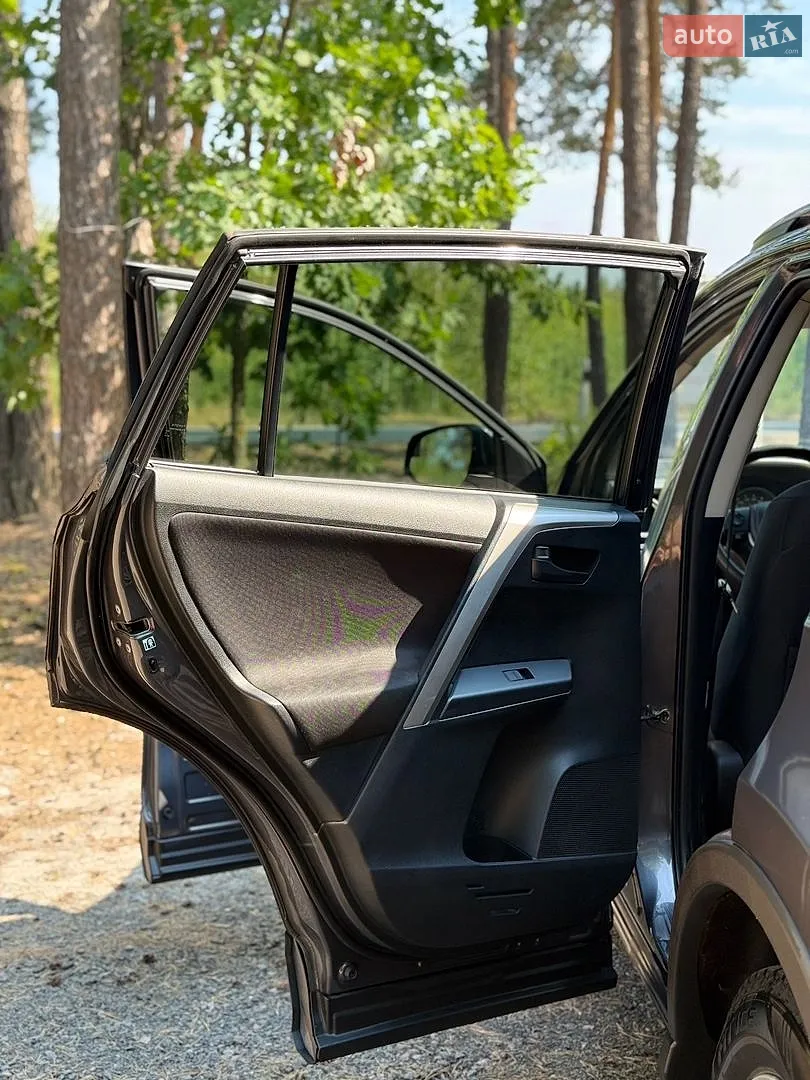 2016 Toyota RAV 4 - мініатюра 11