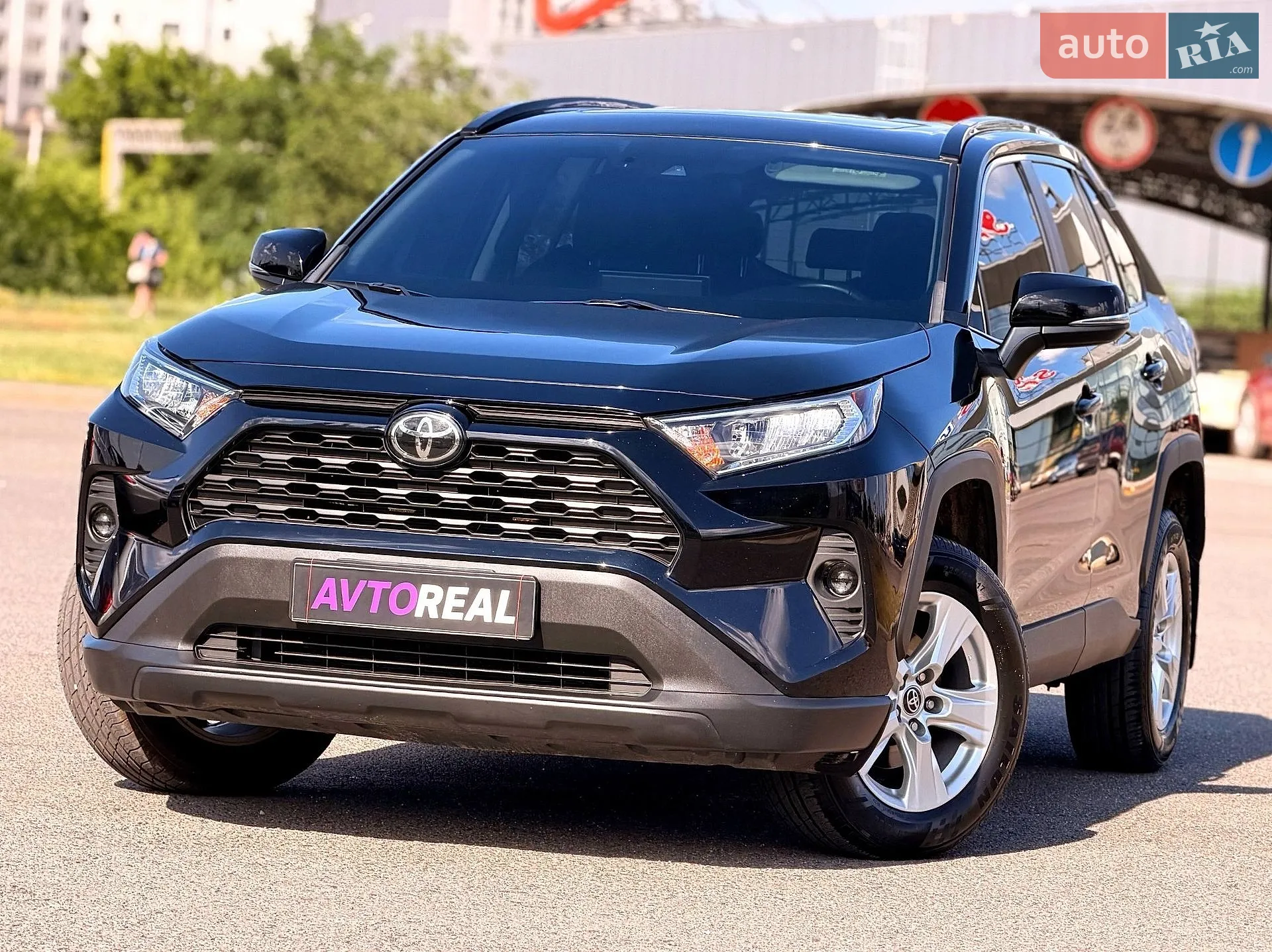 2020 Toyota RAV 4 - фото 1
