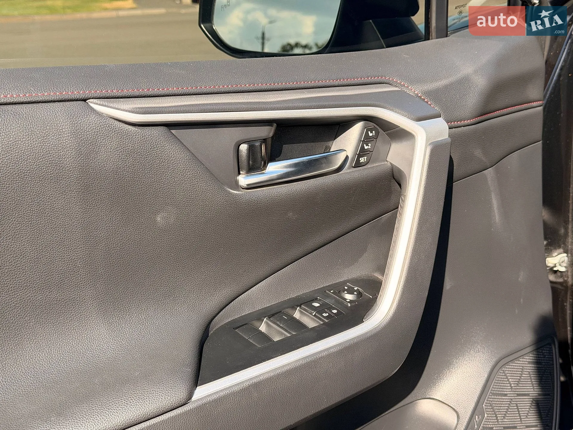 2020 Toyota RAV 4 - мініатюра 36