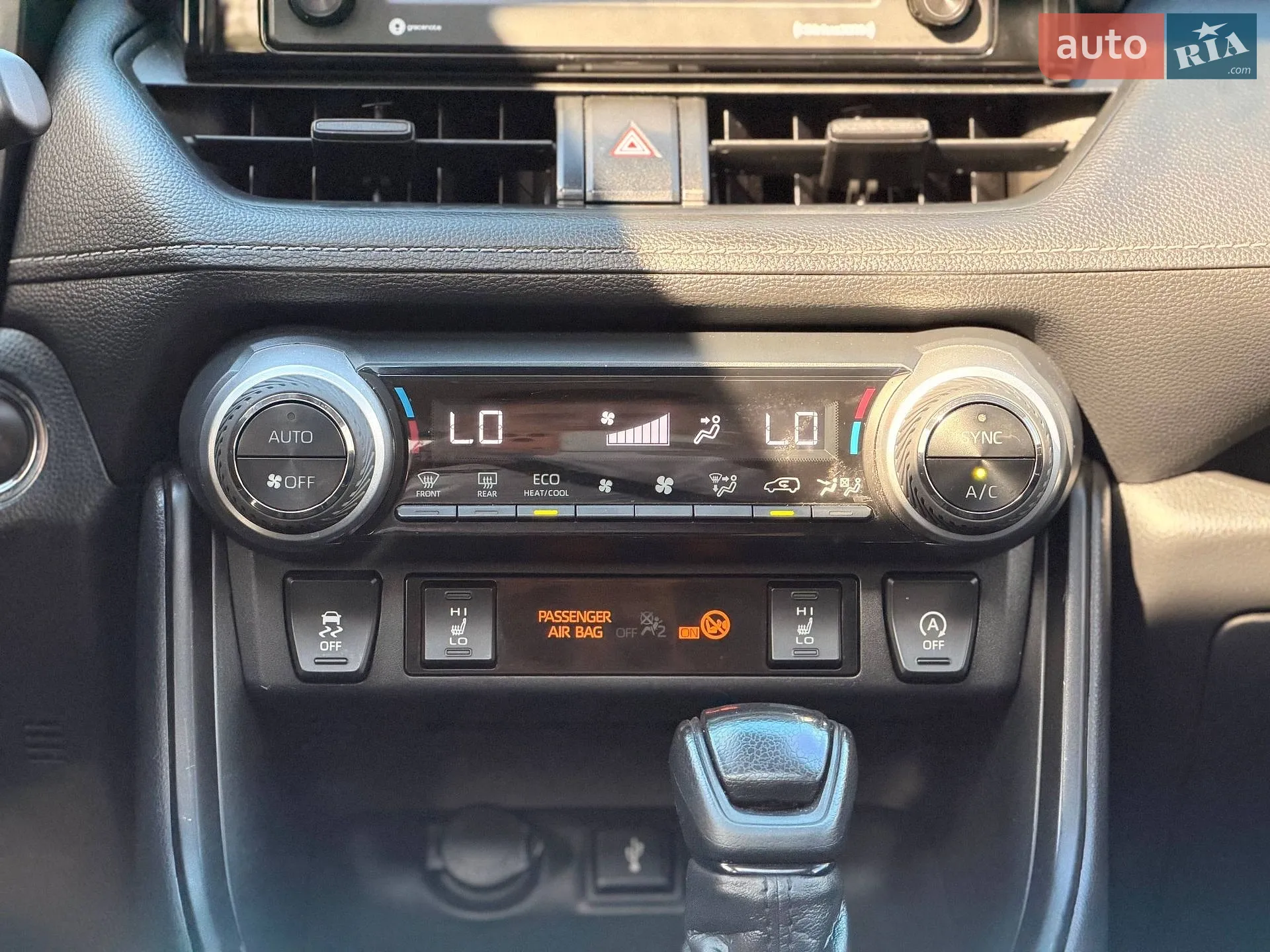 2020 Toyota RAV 4 - мініатюра 61