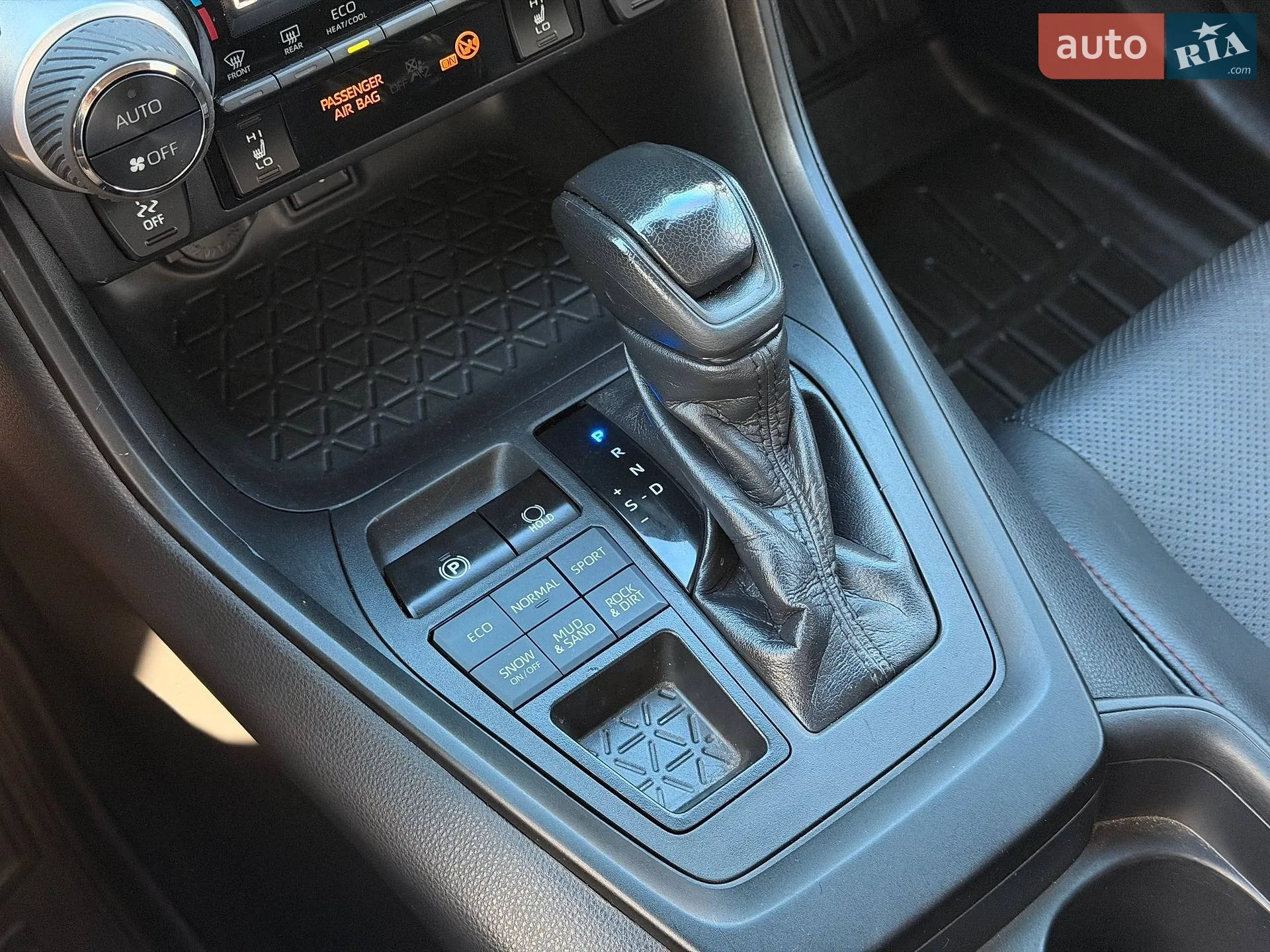2020 Toyota RAV 4 - мініатюра 83