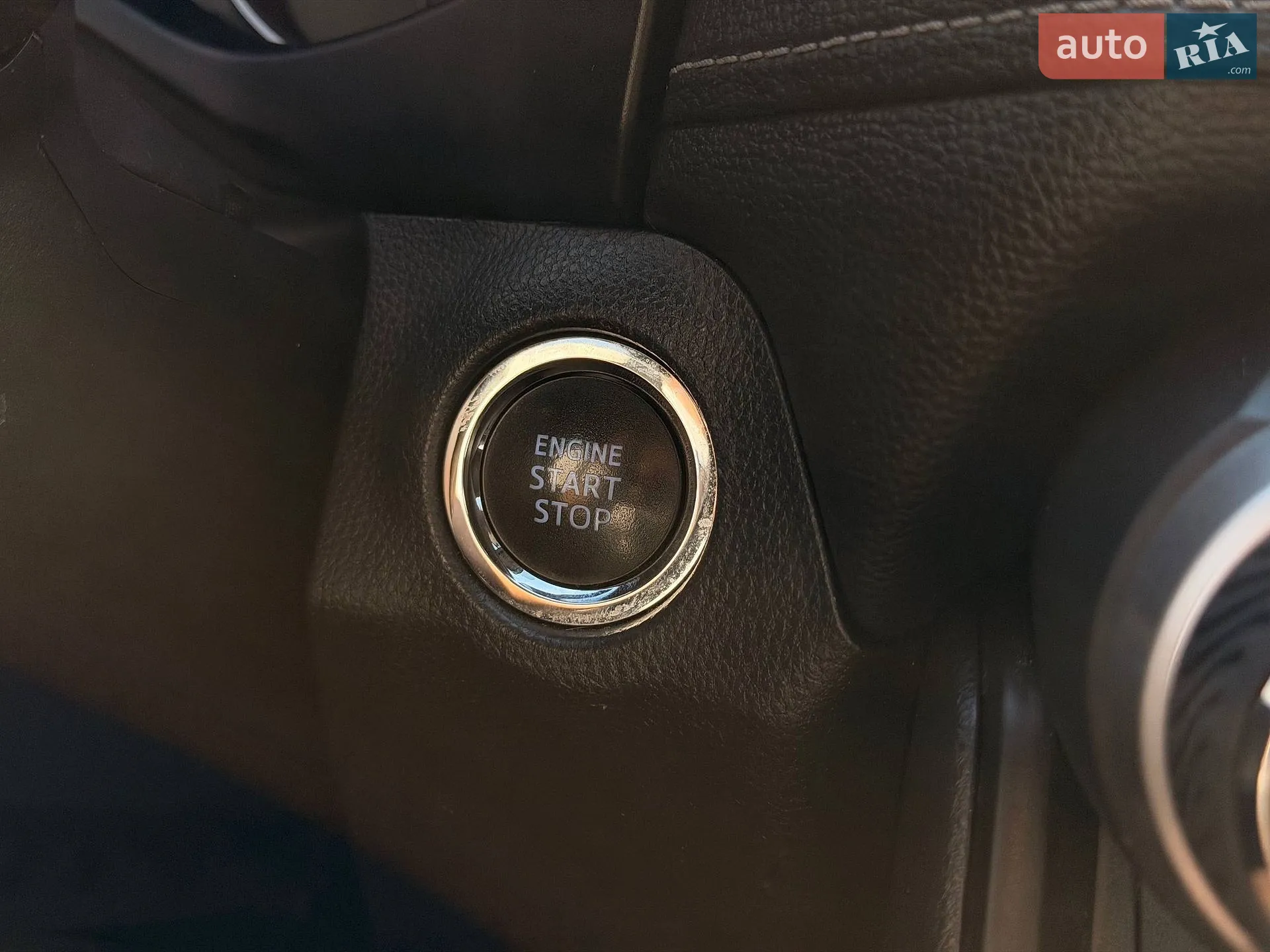 2020 Toyota RAV 4 - мініатюра 90