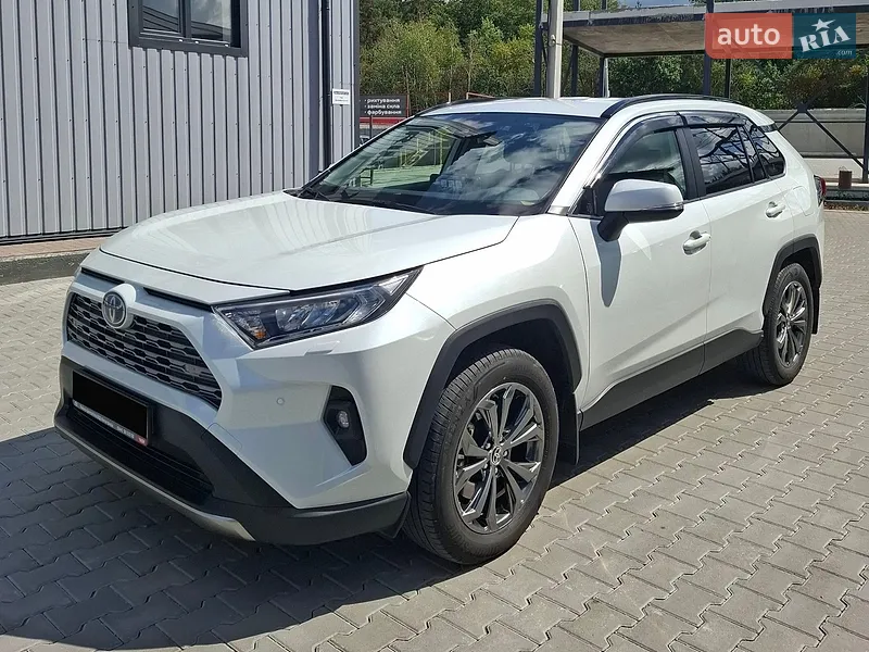 Toyota RAV4 2025
