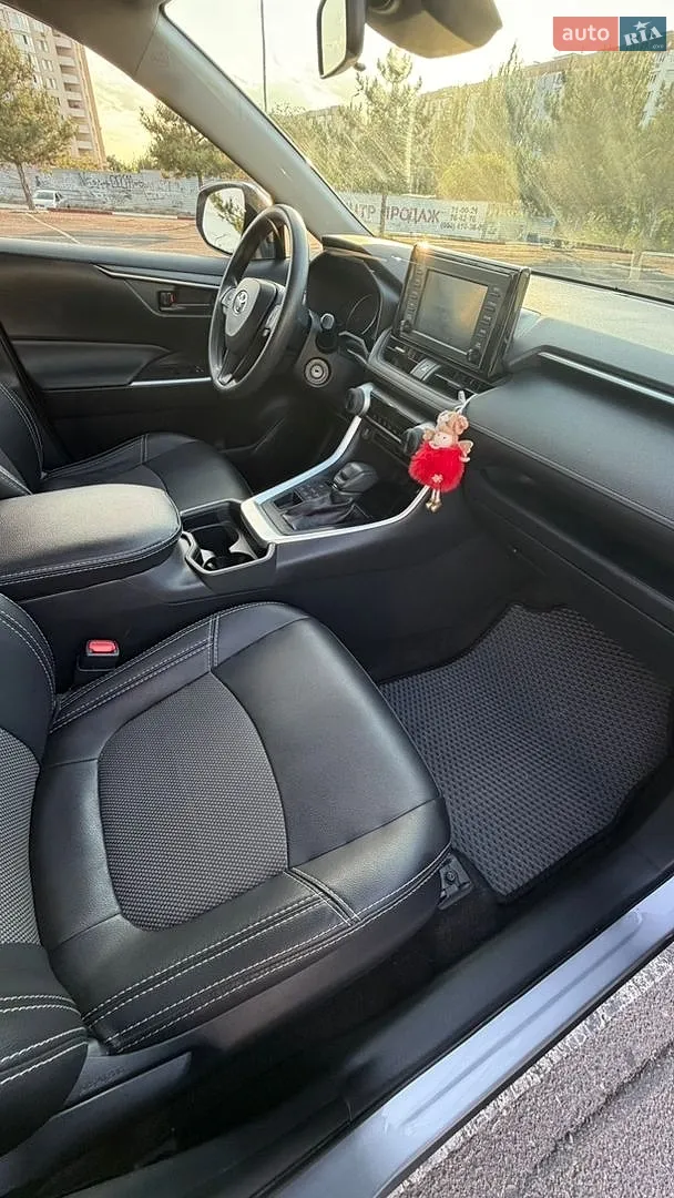 2019 Toyota RAV 4 - мініатюра 5
