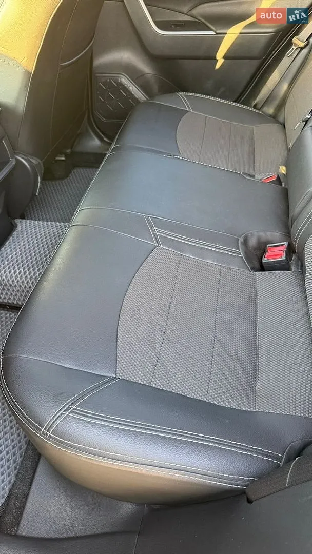 2019 Toyota RAV 4 - мініатюра 9