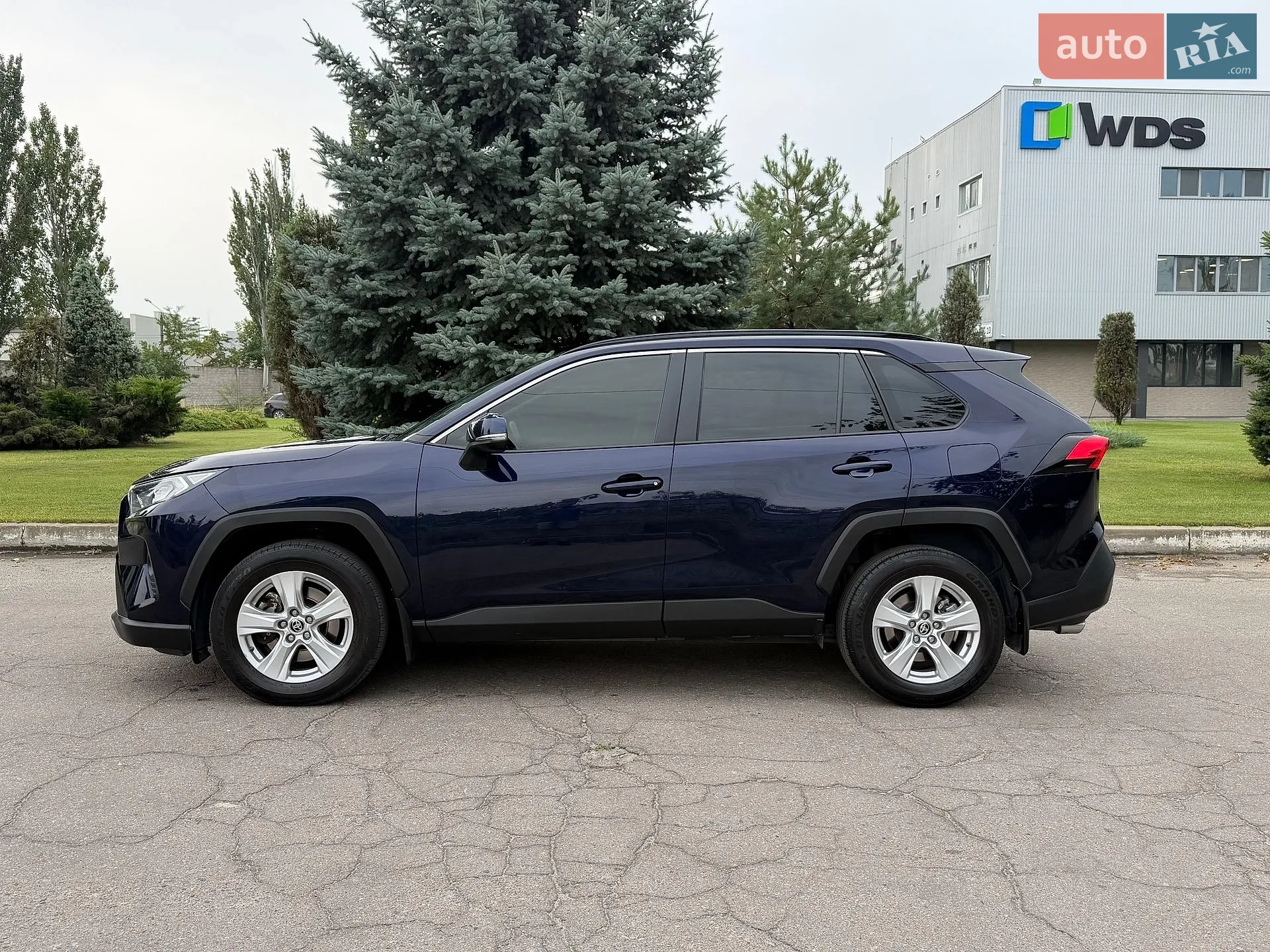 2020 Toyota RAV 4 - мініатюра 5