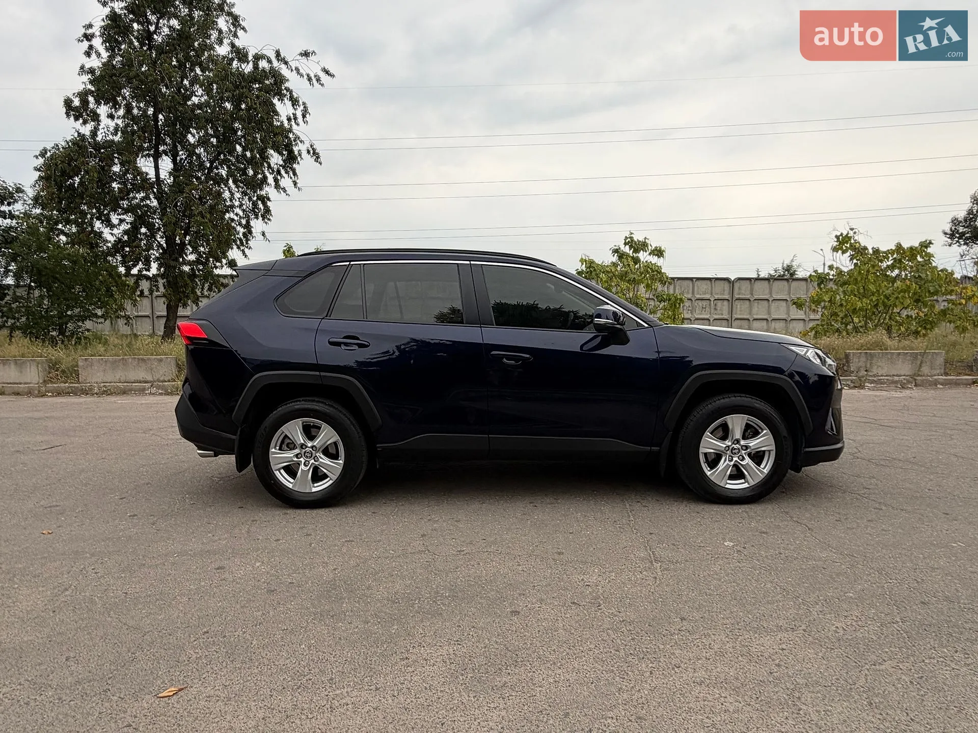 2020 Toyota RAV 4 - мініатюра 9