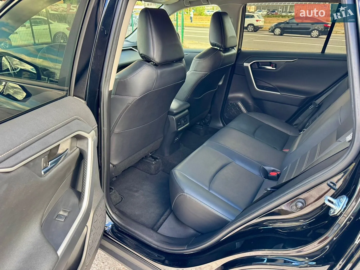 2021 Toyota RAV 4 - мініатюра 11