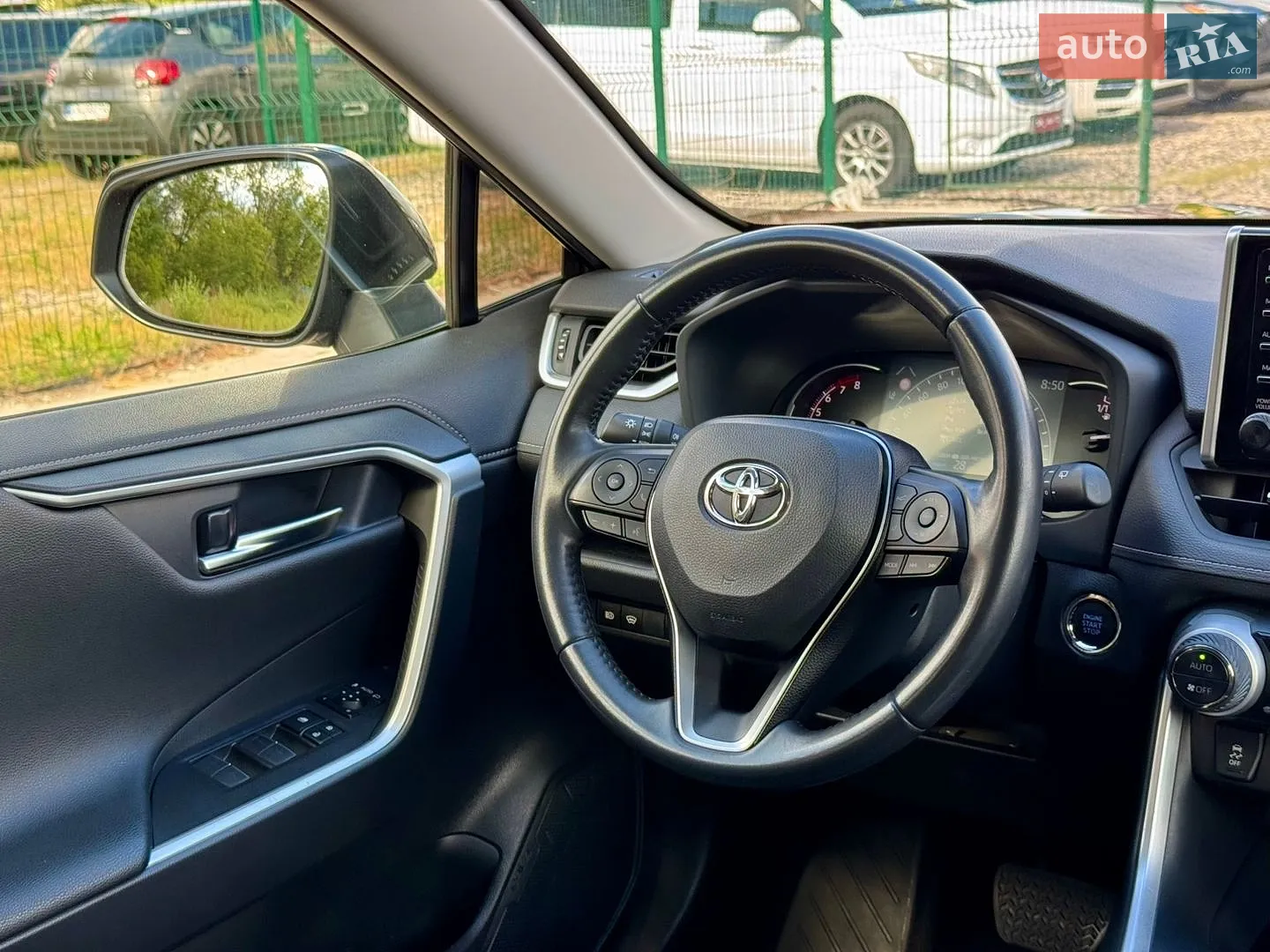 2021 Toyota RAV 4 - мініатюра 17