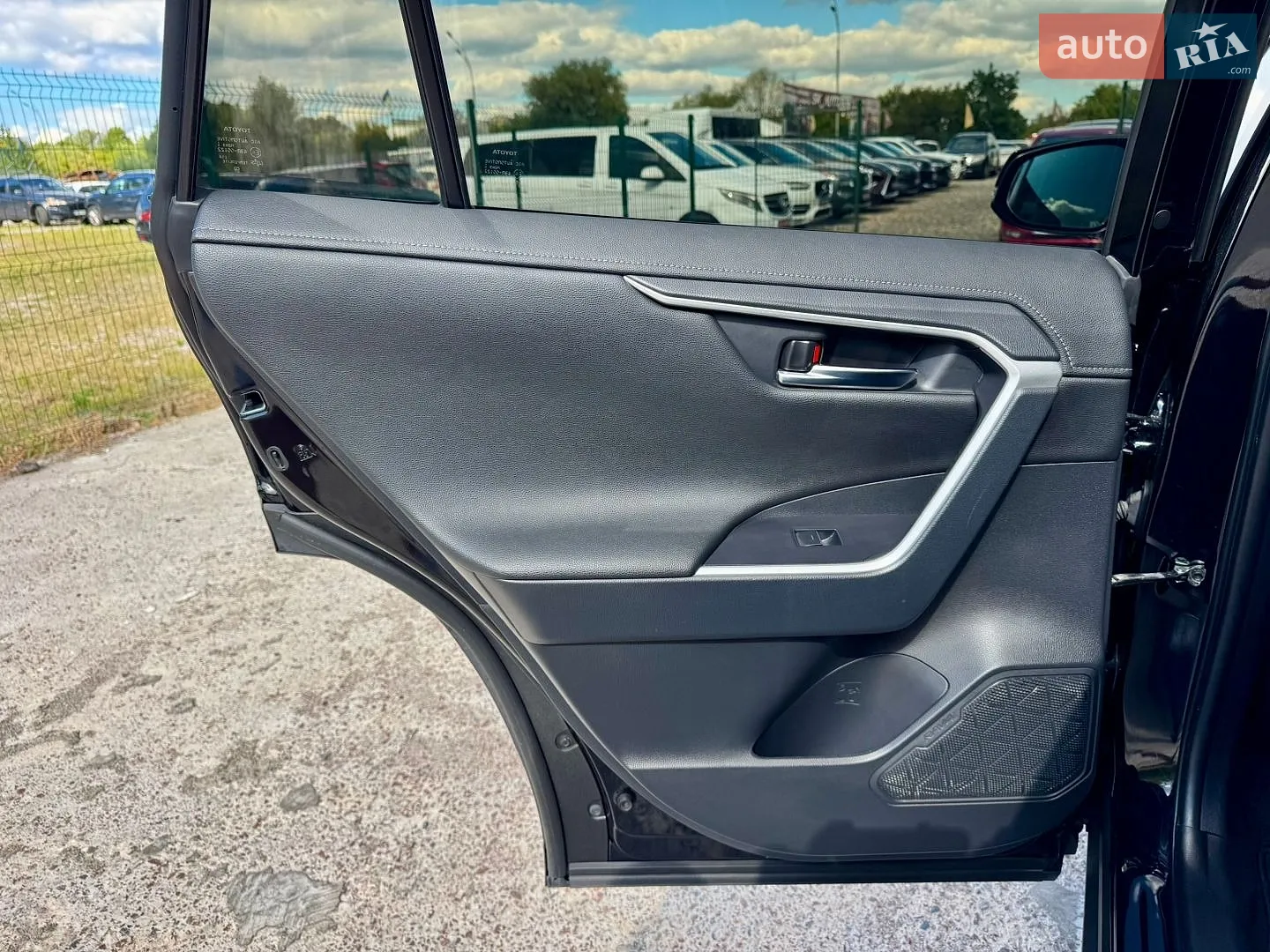 2021 Toyota RAV 4 - мініатюра 38