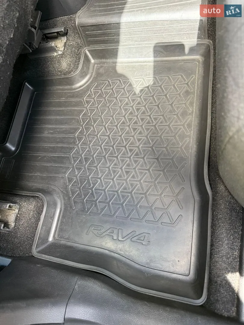 2021 Toyota RAV 4 - мініатюра 36