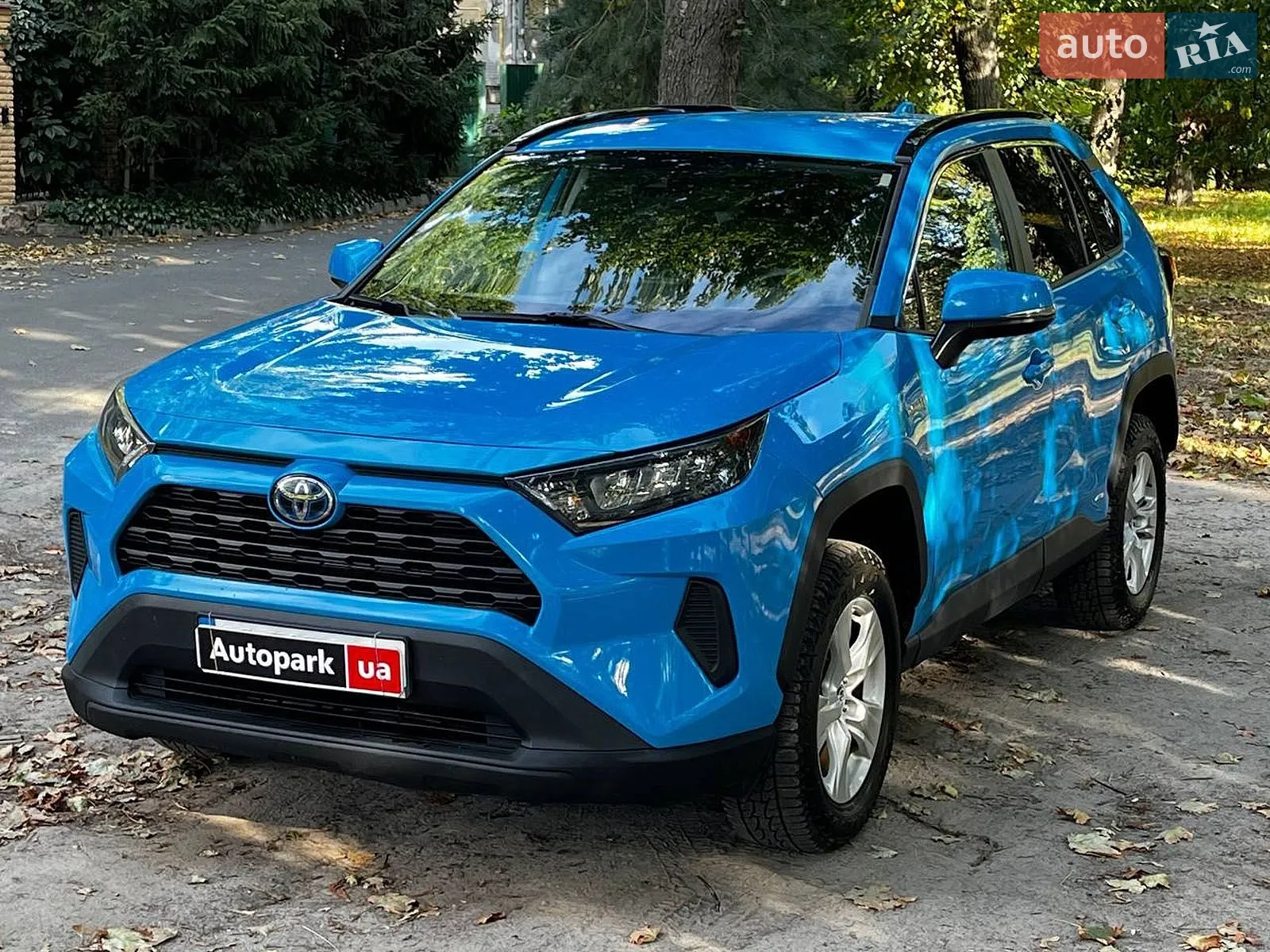 2020 Toyota RAV 4 - фото 1