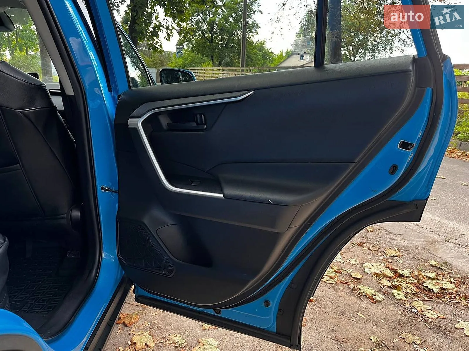 2020 Toyota RAV 4 - мініатюра 22