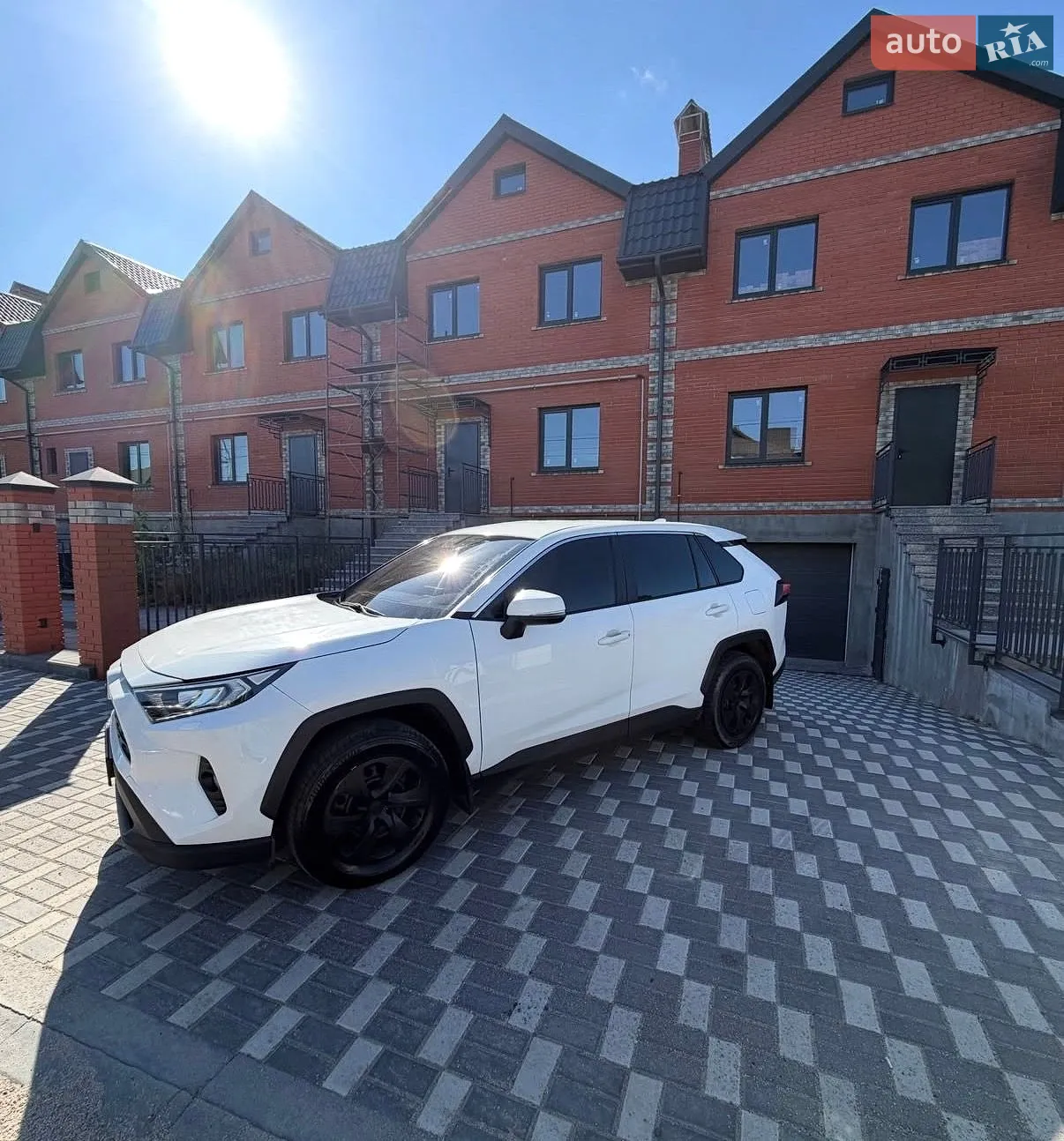 2019 Toyota RAV 4 - мініатюра 3