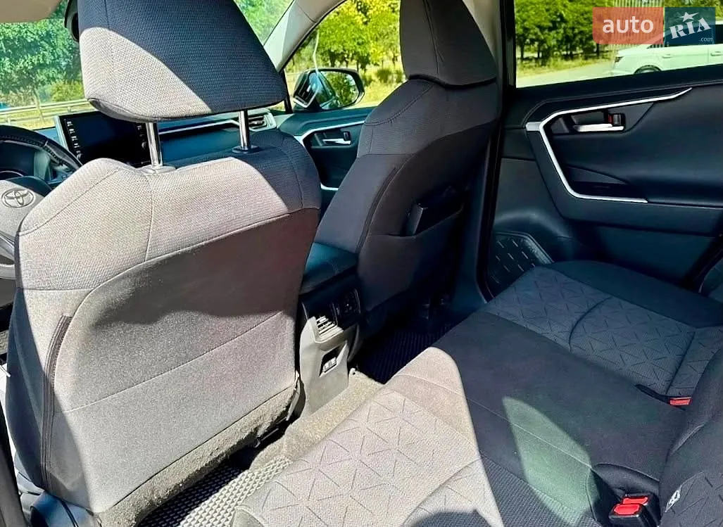 2020 Toyota RAV 4 - мініатюра 20