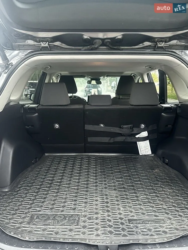 2020 Toyota RAV 4 - мініатюра 18
