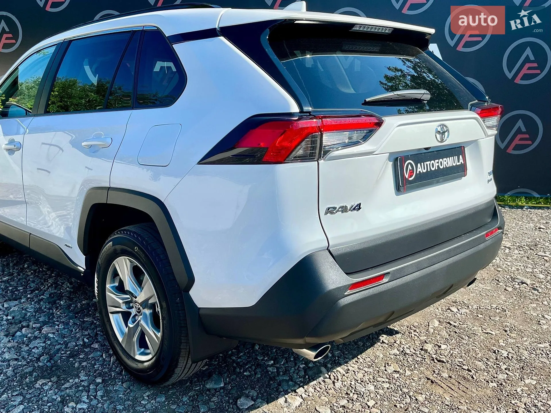 2025 Toyota RAV 4 - мініатюра 11