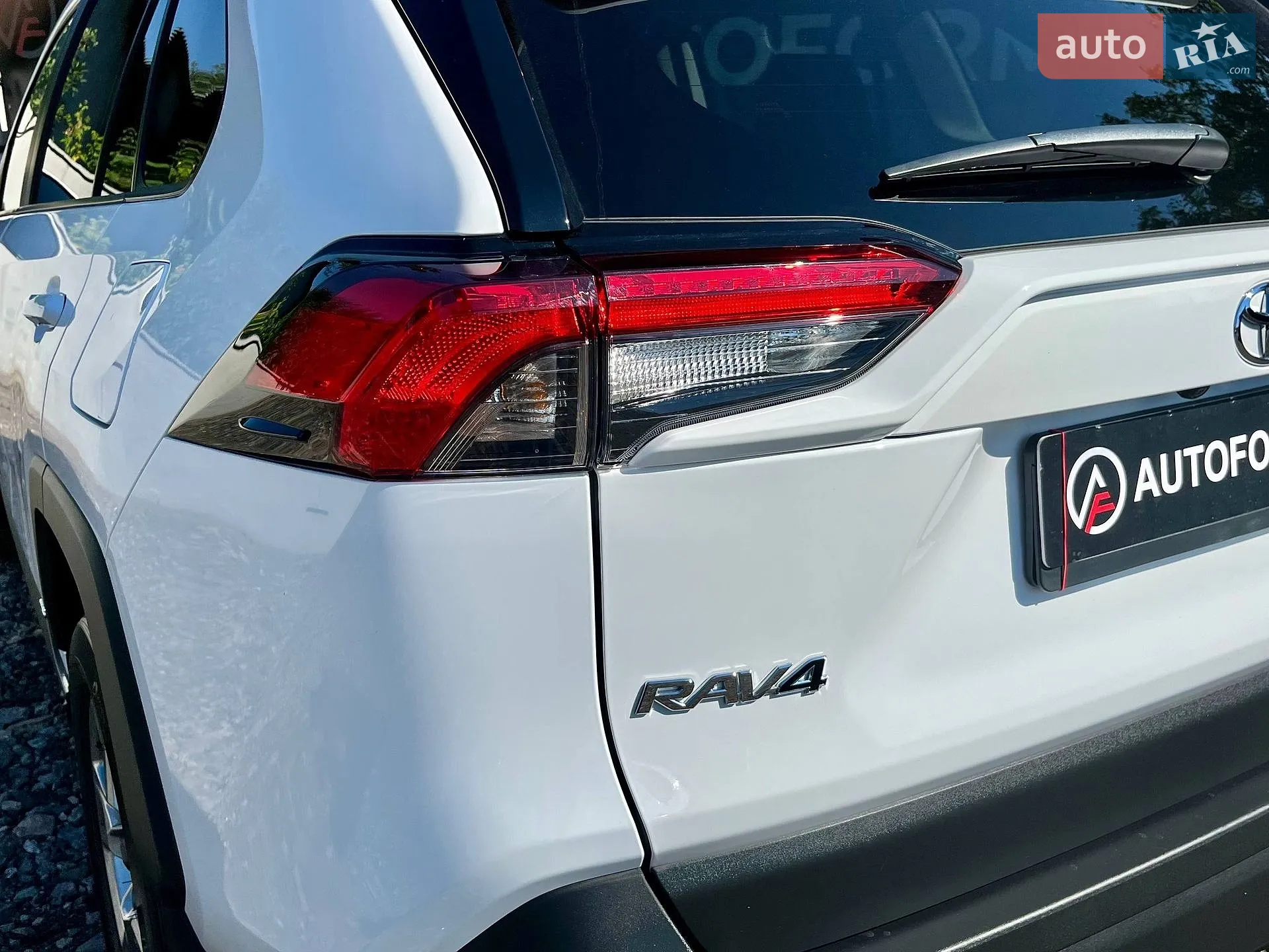 2025 Toyota RAV 4 - мініатюра 12