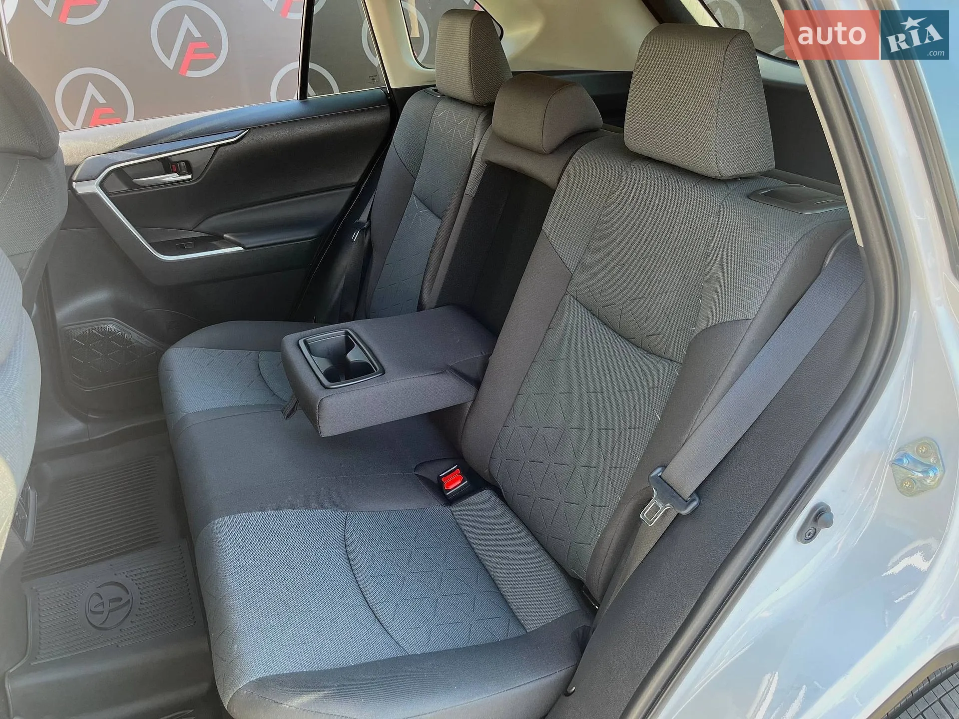 2025 Toyota RAV 4 - мініатюра 14