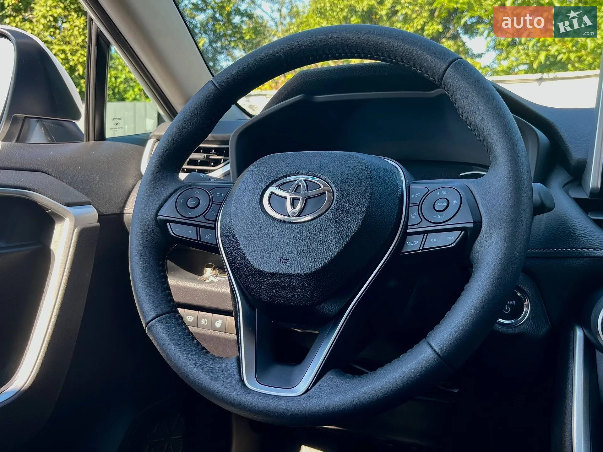 2025 Toyota RAV 4 - мініатюра 18