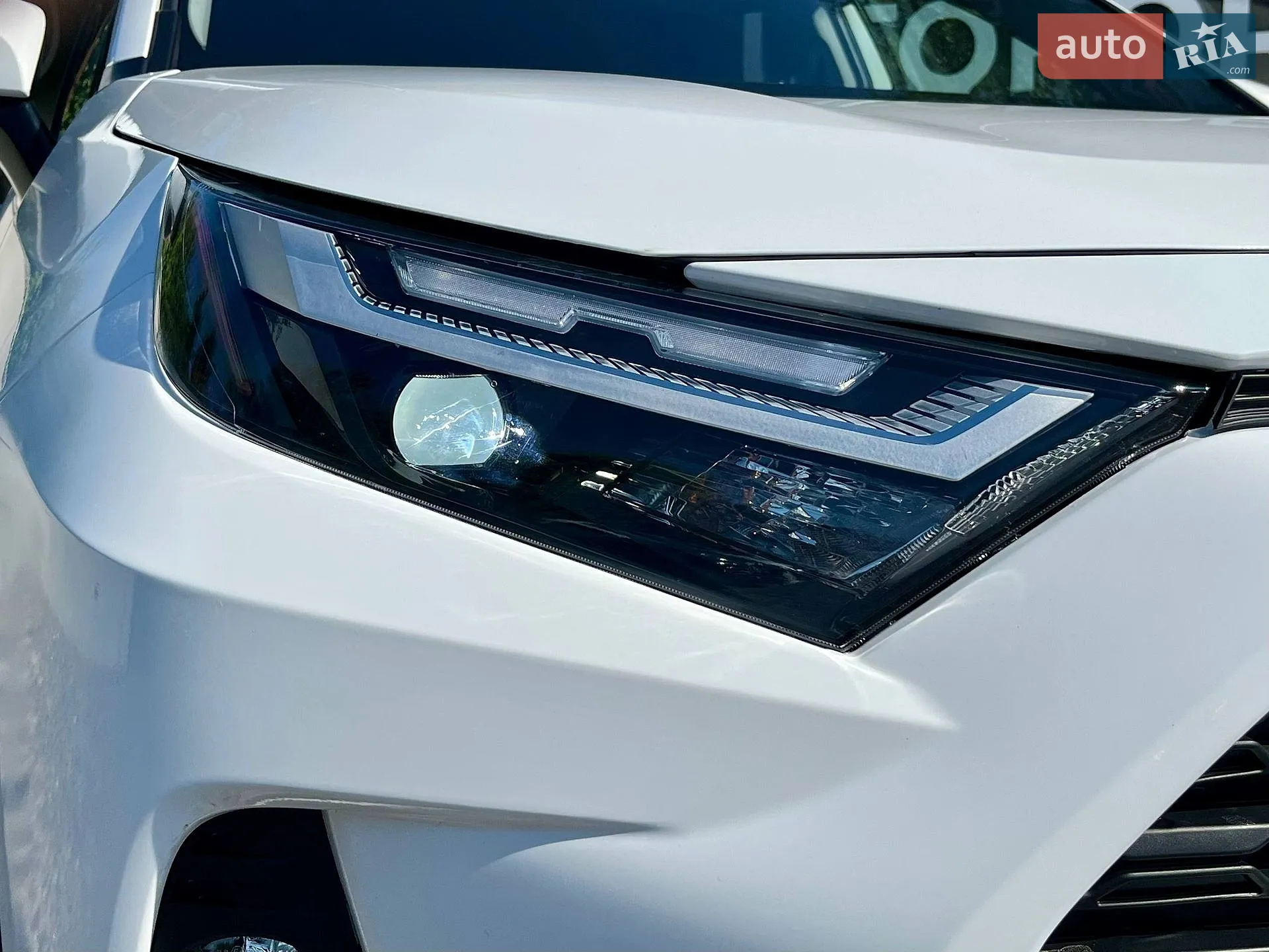 2025 Toyota RAV 4 - мініатюра 3