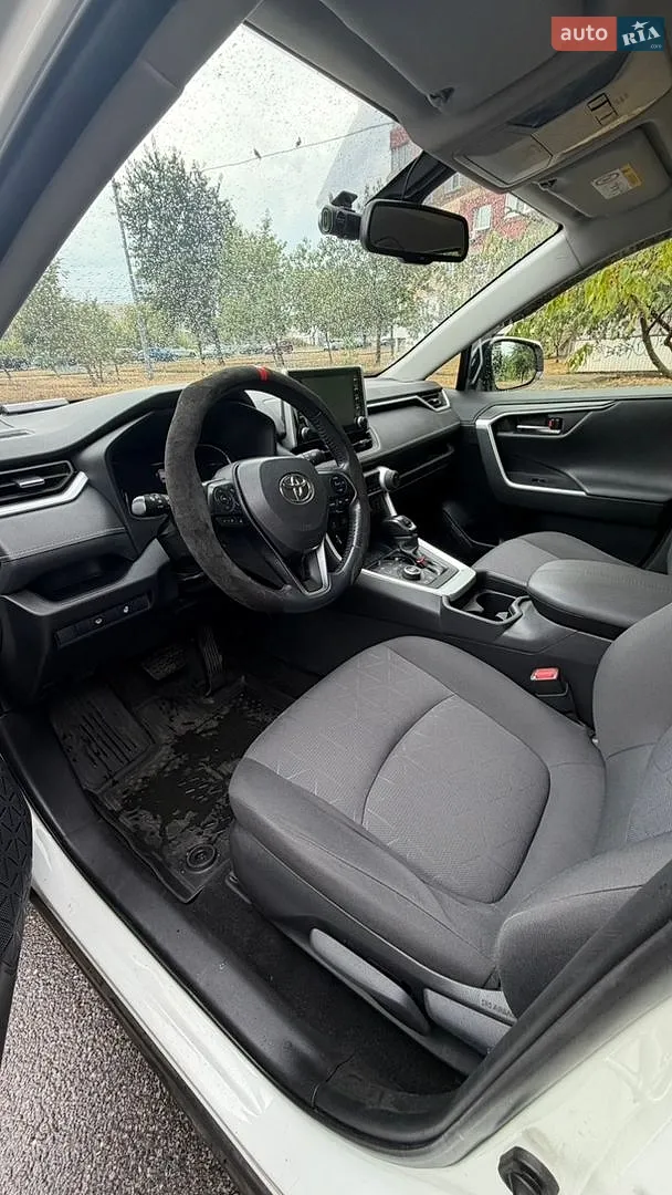 2019 Toyota RAV 4 - мініатюра 21