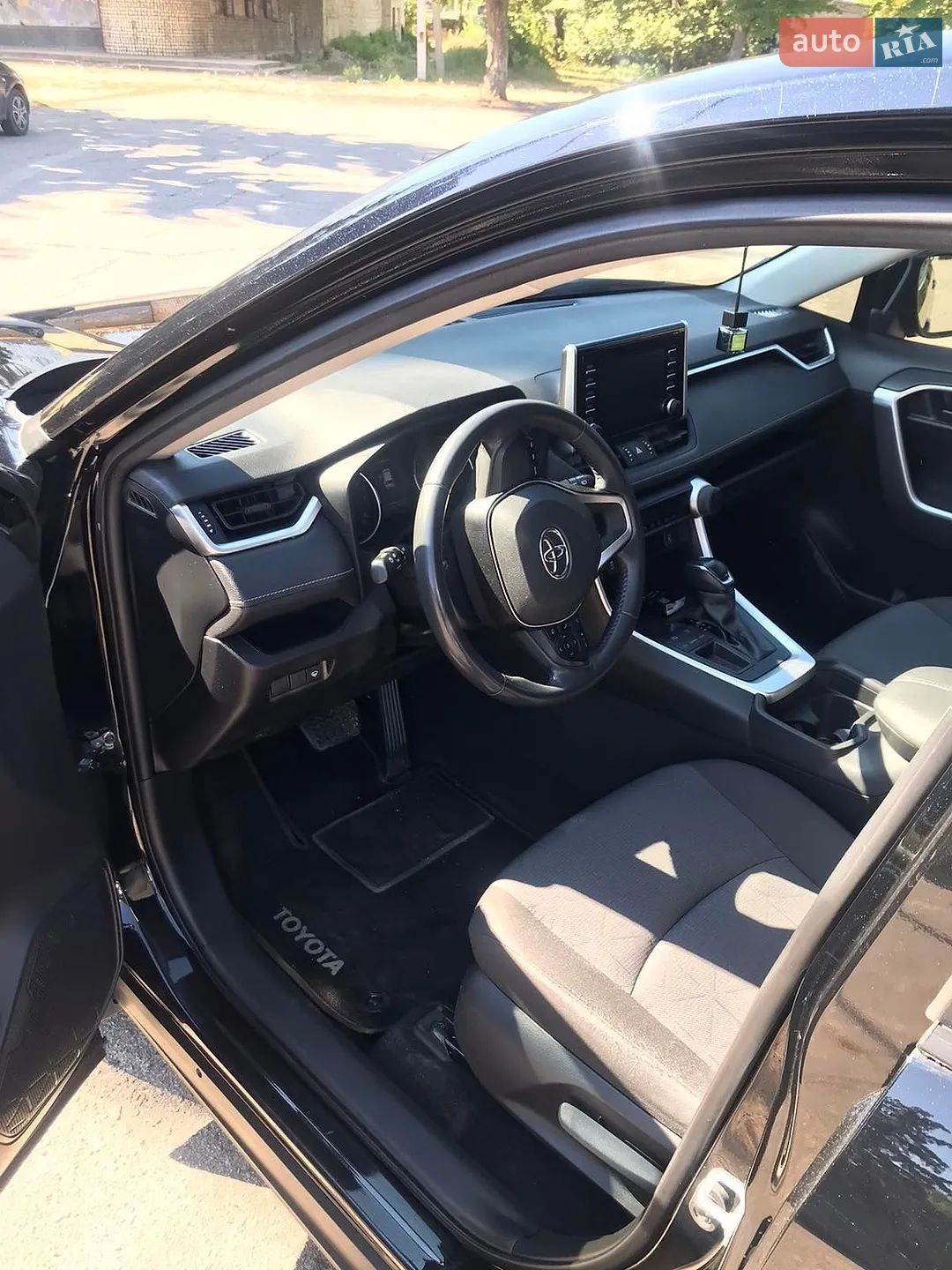 2020 Toyota RAV 4 - мініатюра 8