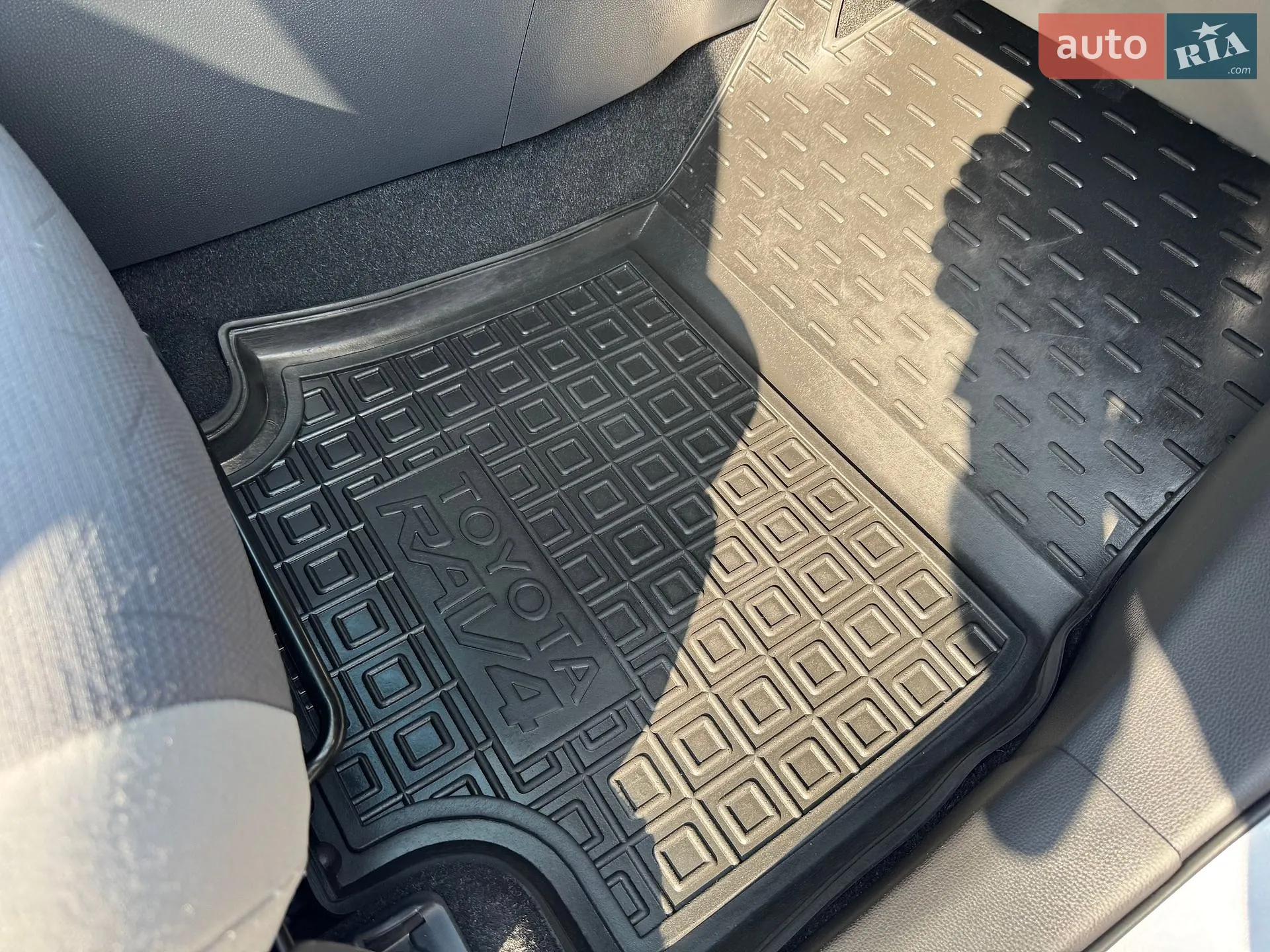 2020 Toyota RAV 4 - мініатюра 70