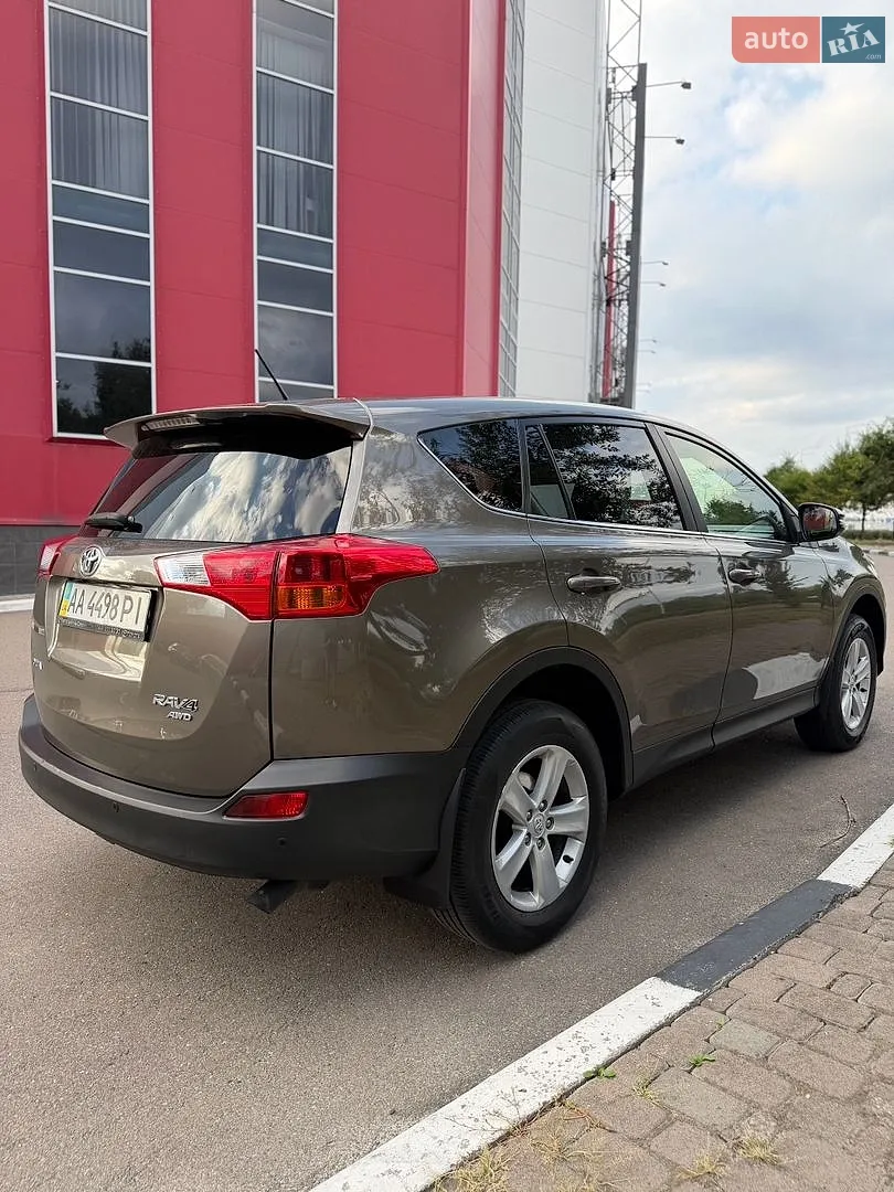 2013 Toyota RAV 4 - мініатюра 8