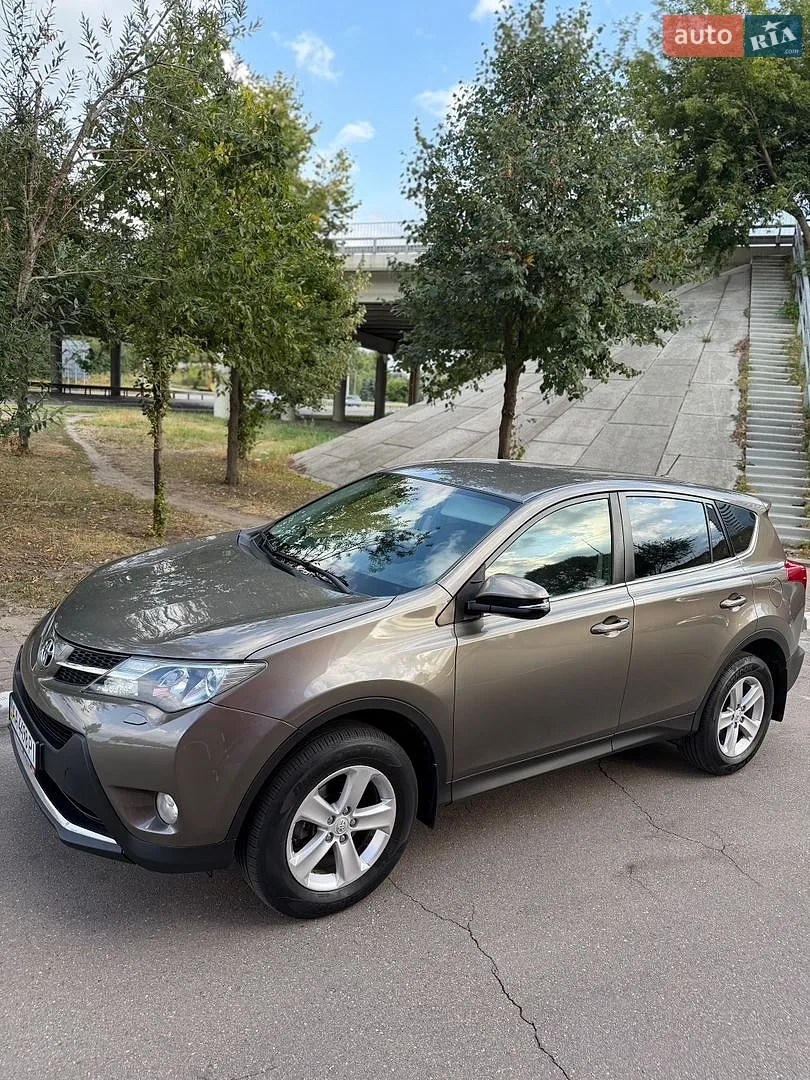 2013 Toyota RAV 4 - мініатюра 13