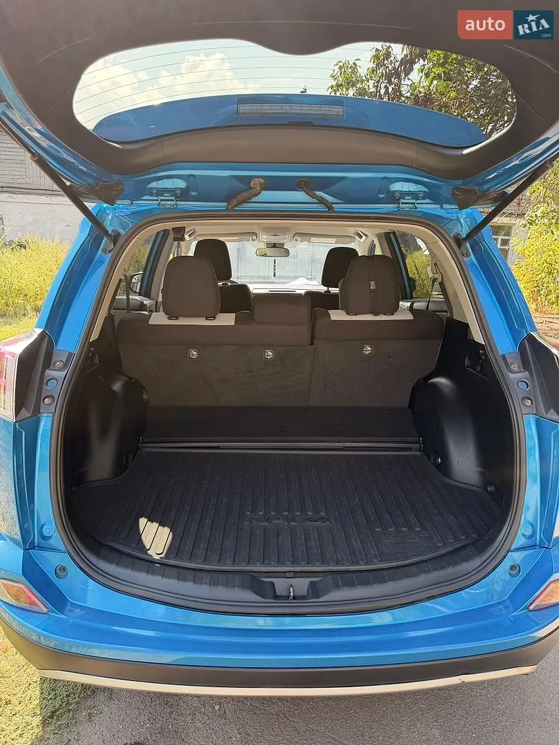 2018 Toyota RAV 4 - мініатюра 7