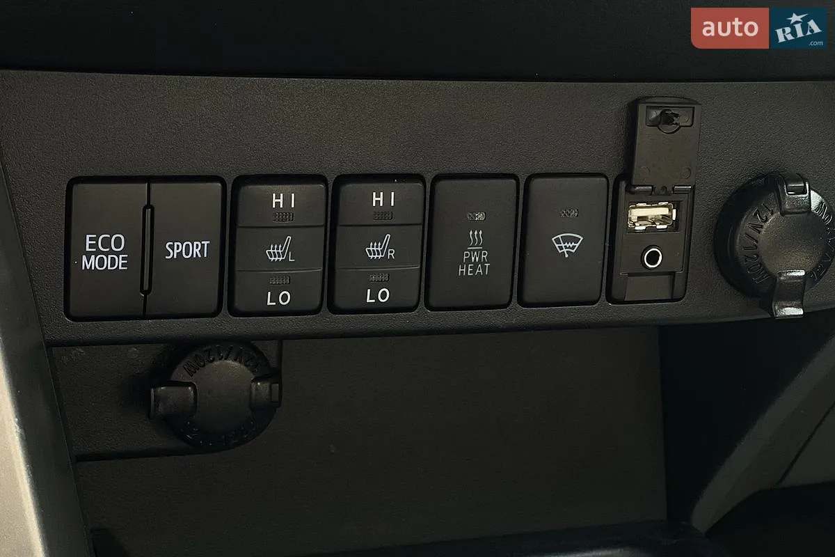 2014 Toyota RAV 4 - мініатюра 11