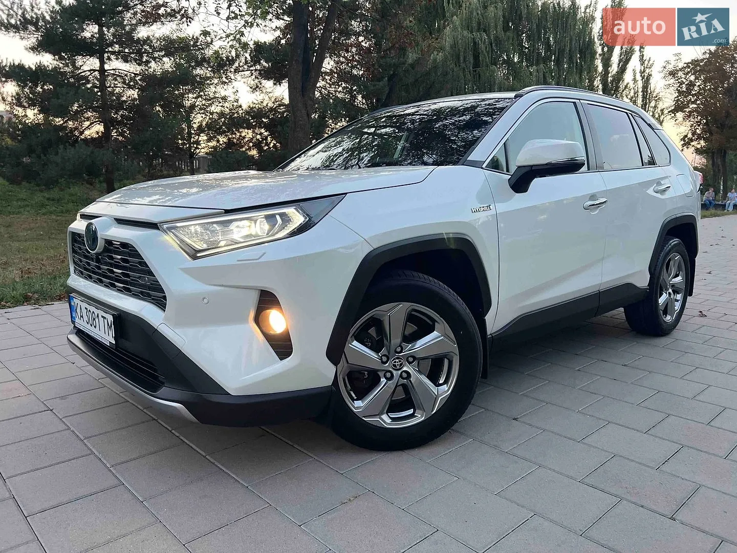 2020 Toyota RAV 4 - мініатюра 6