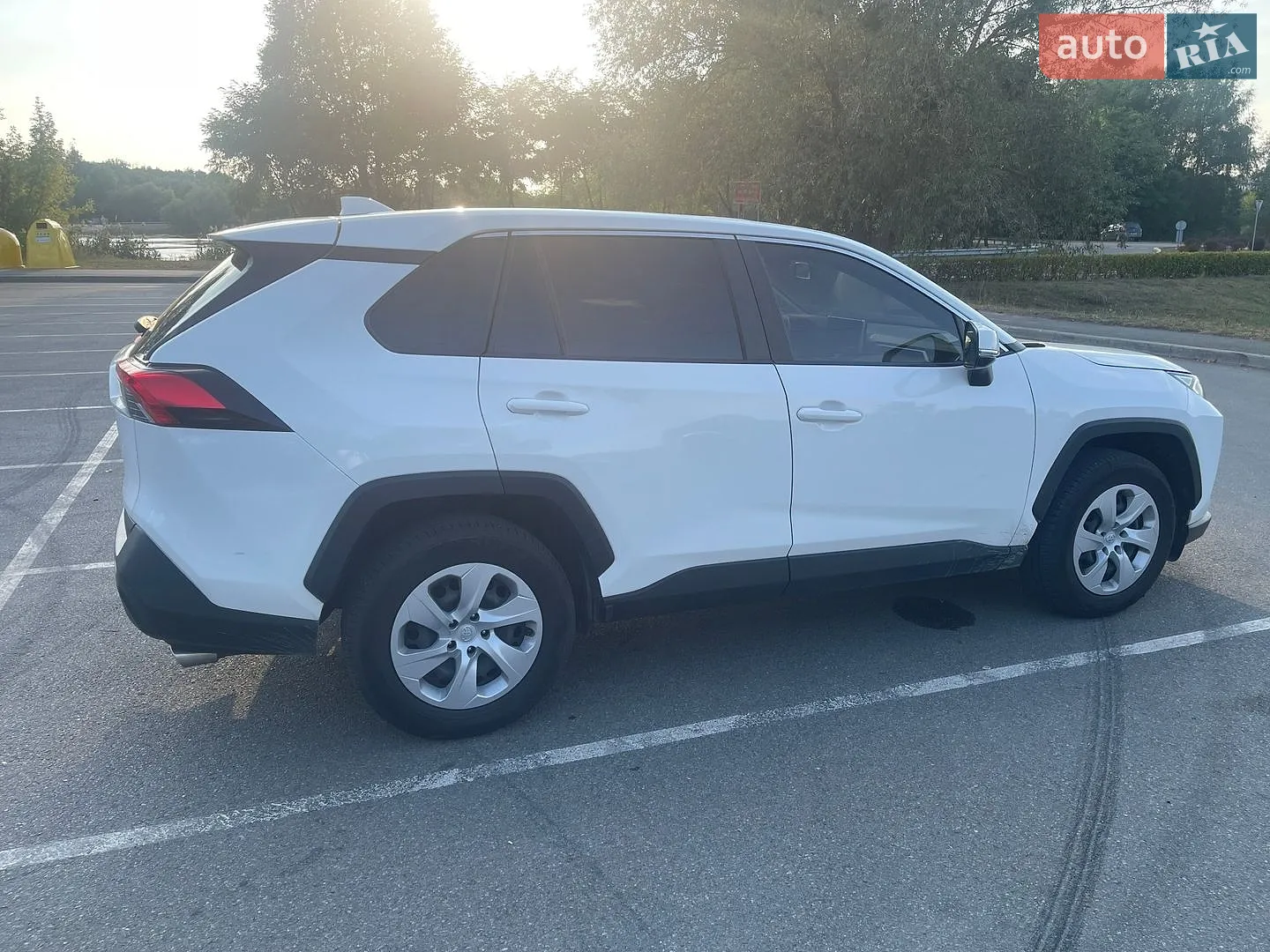 2019 Toyota RAV 4 - мініатюра 5