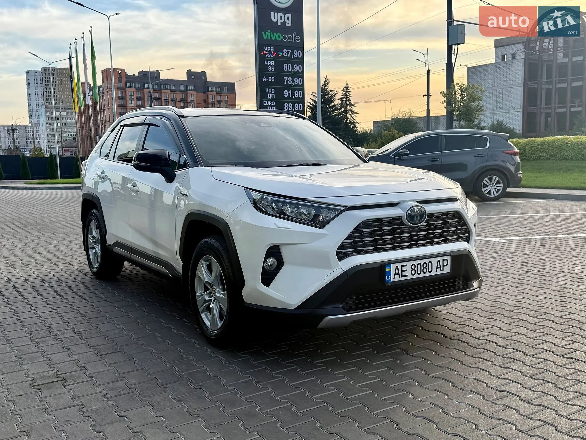 2021 Toyota RAV 4 - мініатюра 4