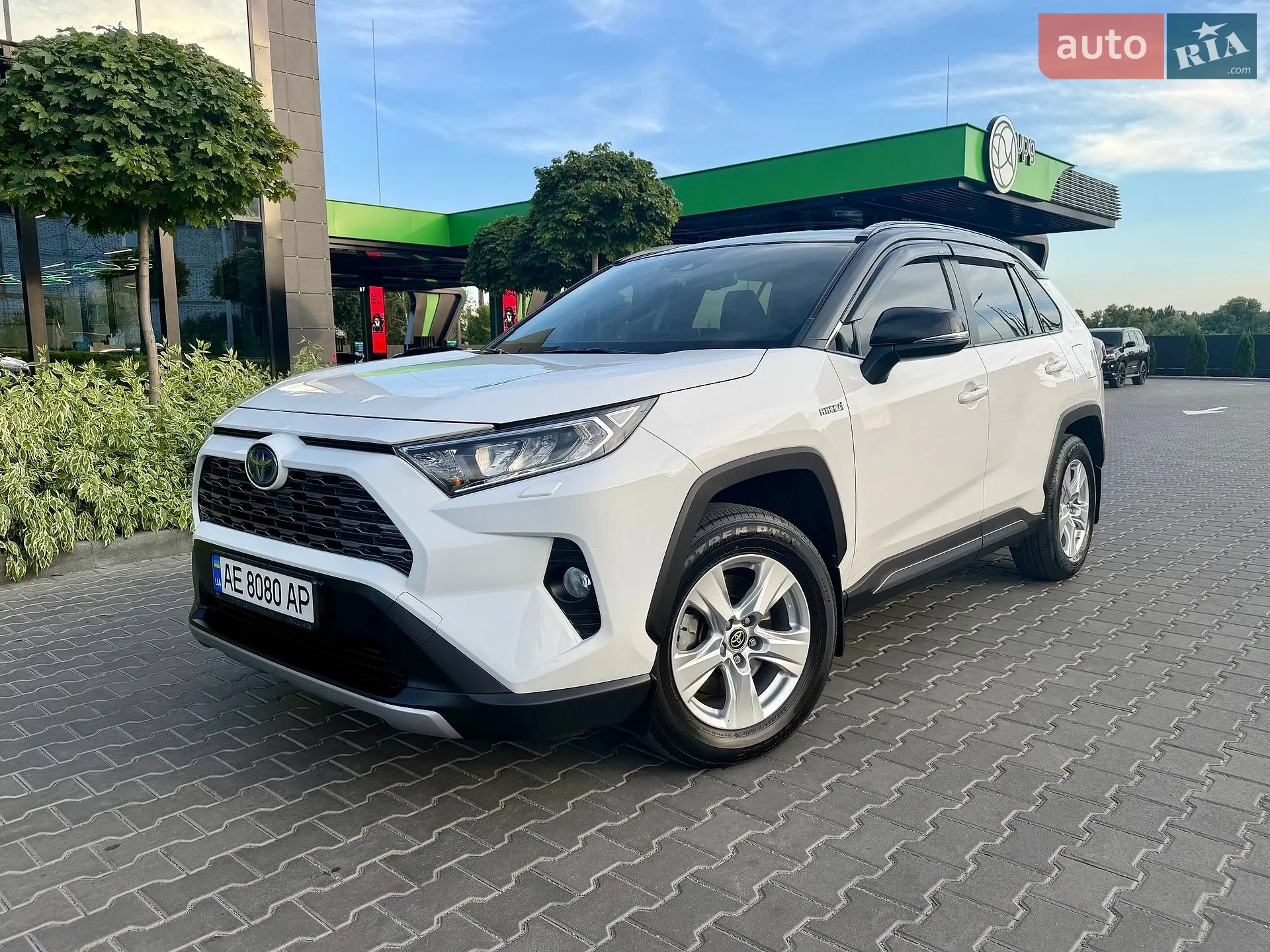 2021 Toyota RAV 4 - фото 1