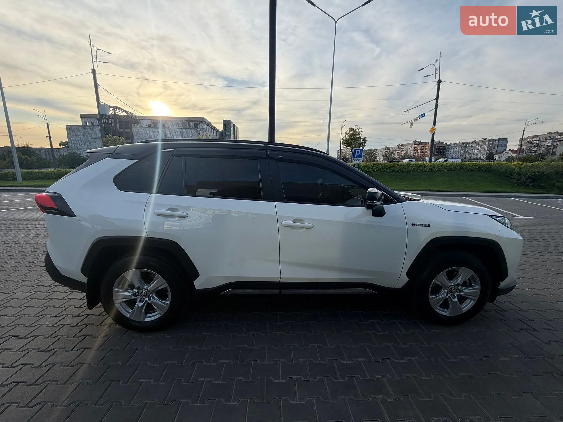 2021 Toyota RAV 4 - мініатюра 5