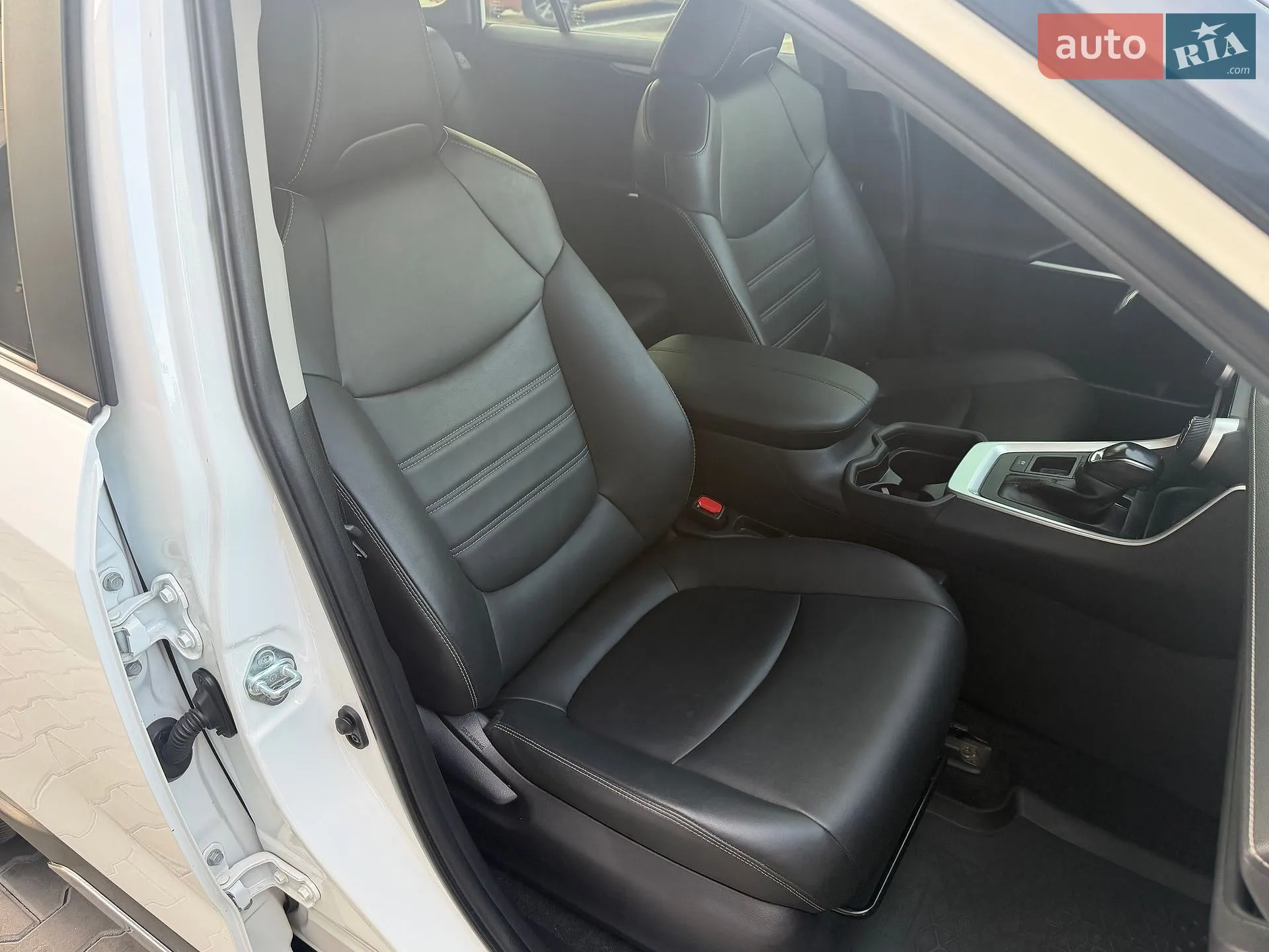 2021 Toyota RAV 4 - мініатюра 21