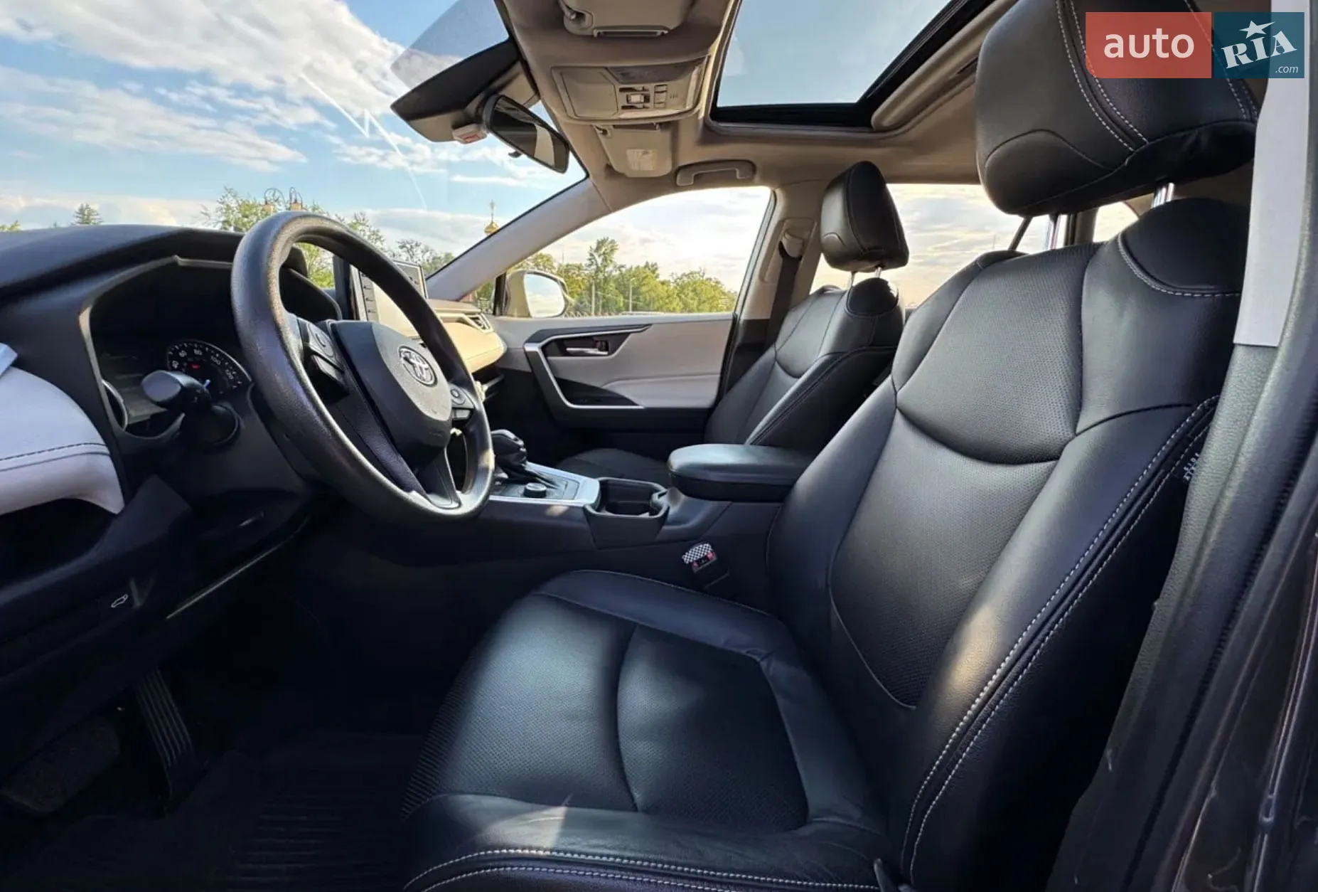 2021 Toyota RAV 4 - мініатюра 12