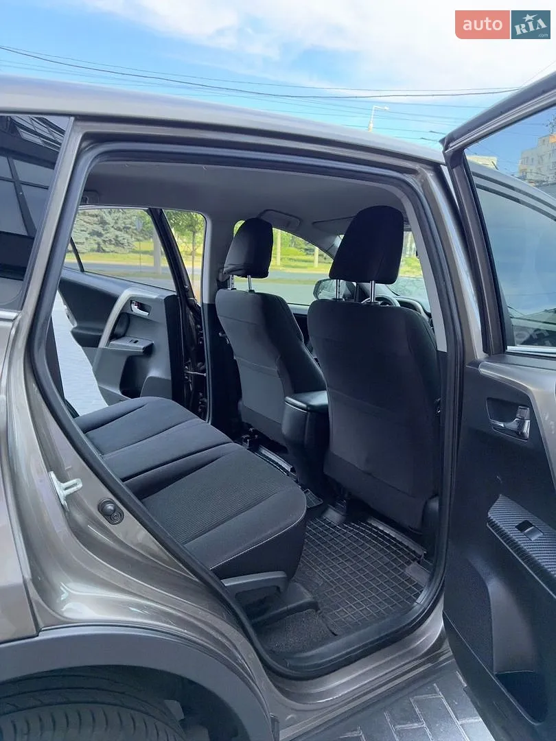 2013 Toyota RAV 4 - мініатюра 12